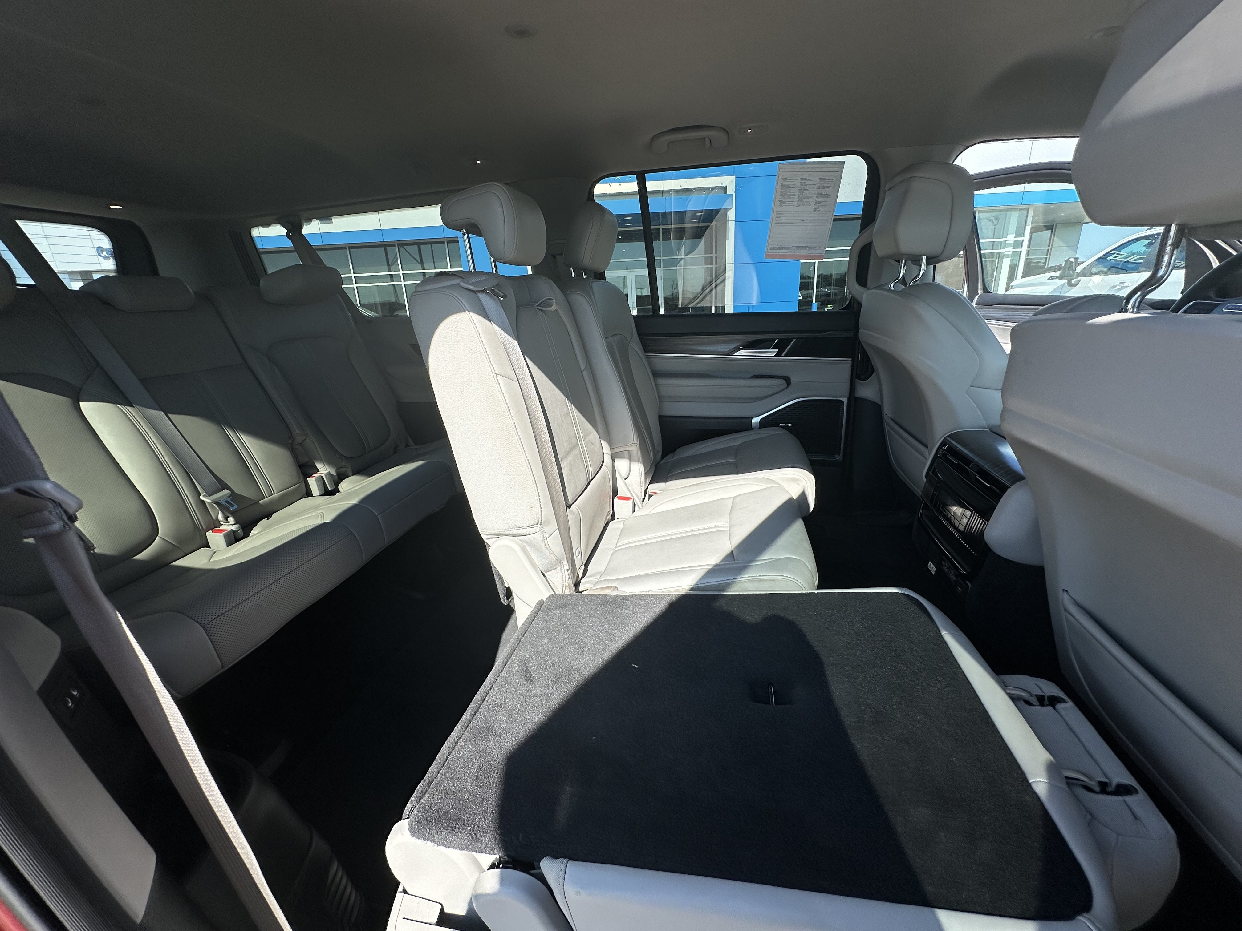 2024 Jeep Wagoneer L Series II