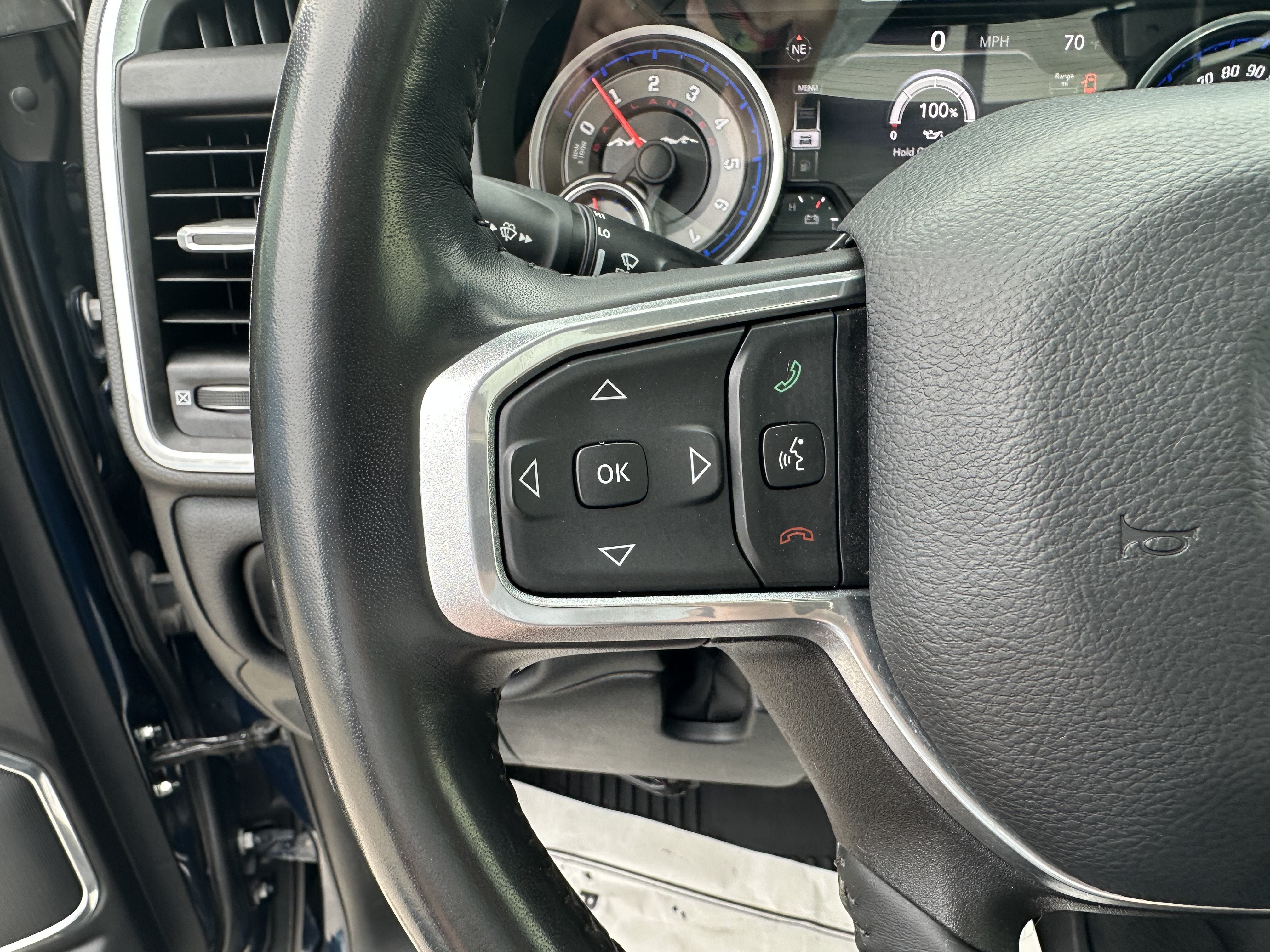 2022 RAM 1500 Laramie Crew Cab 4x4 5'7" Box