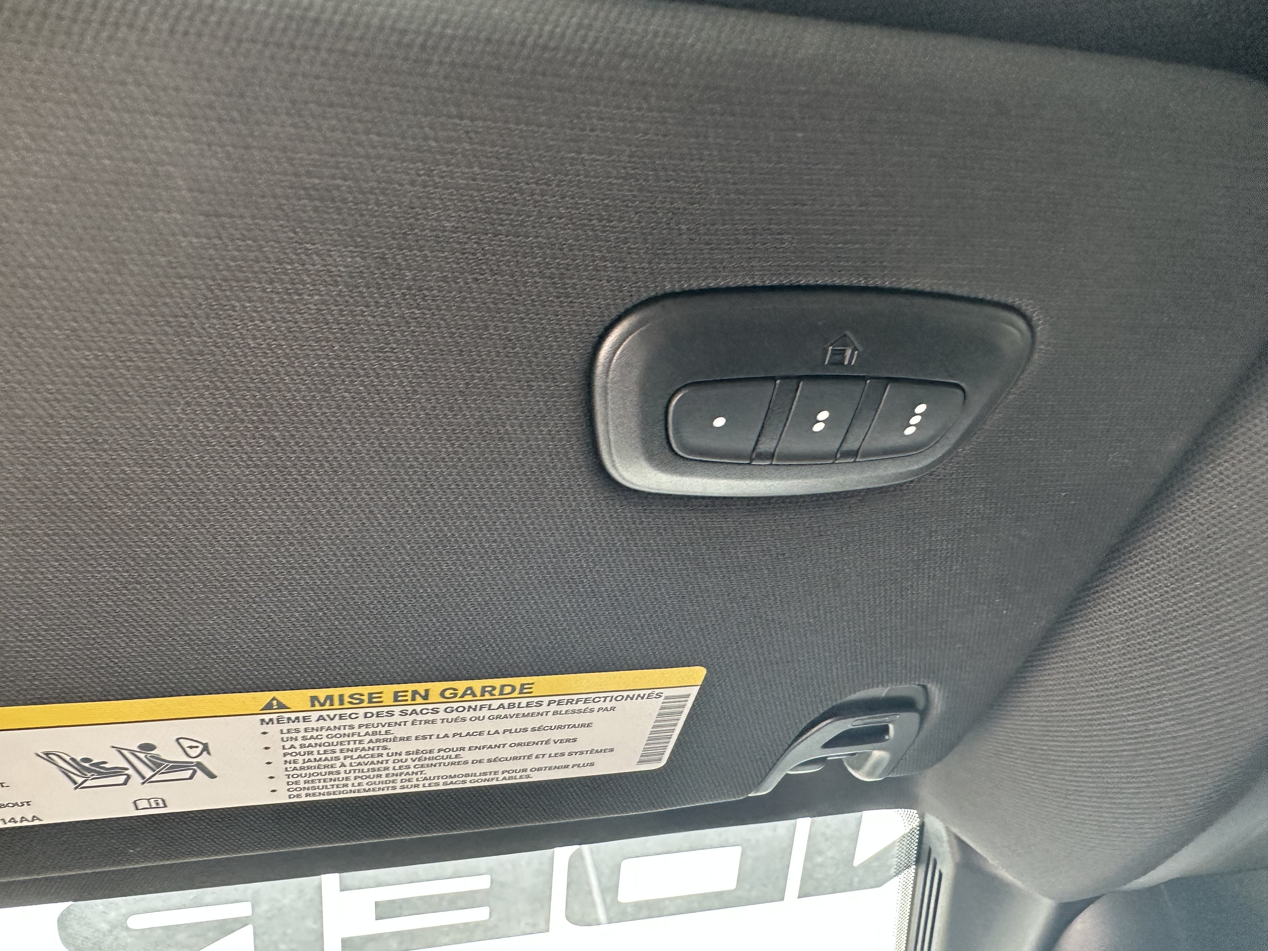2022 RAM 1500 Laramie Crew Cab 4x4 5'7" Box