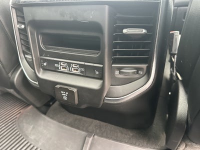 2022 RAM 1500 Laramie Crew Cab 4x4 5'7" Box