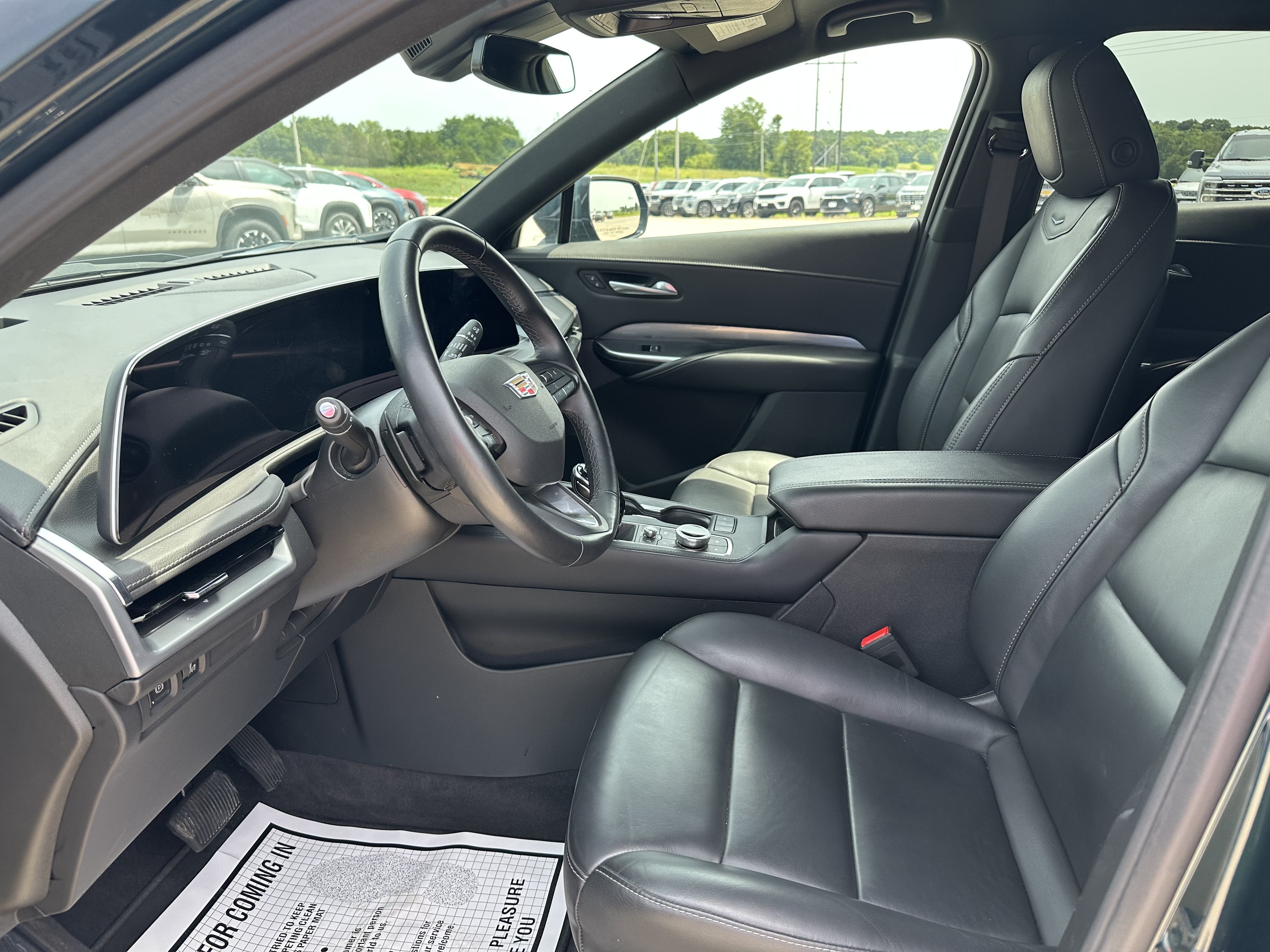 2025 Cadillac XT4 Premium Luxury