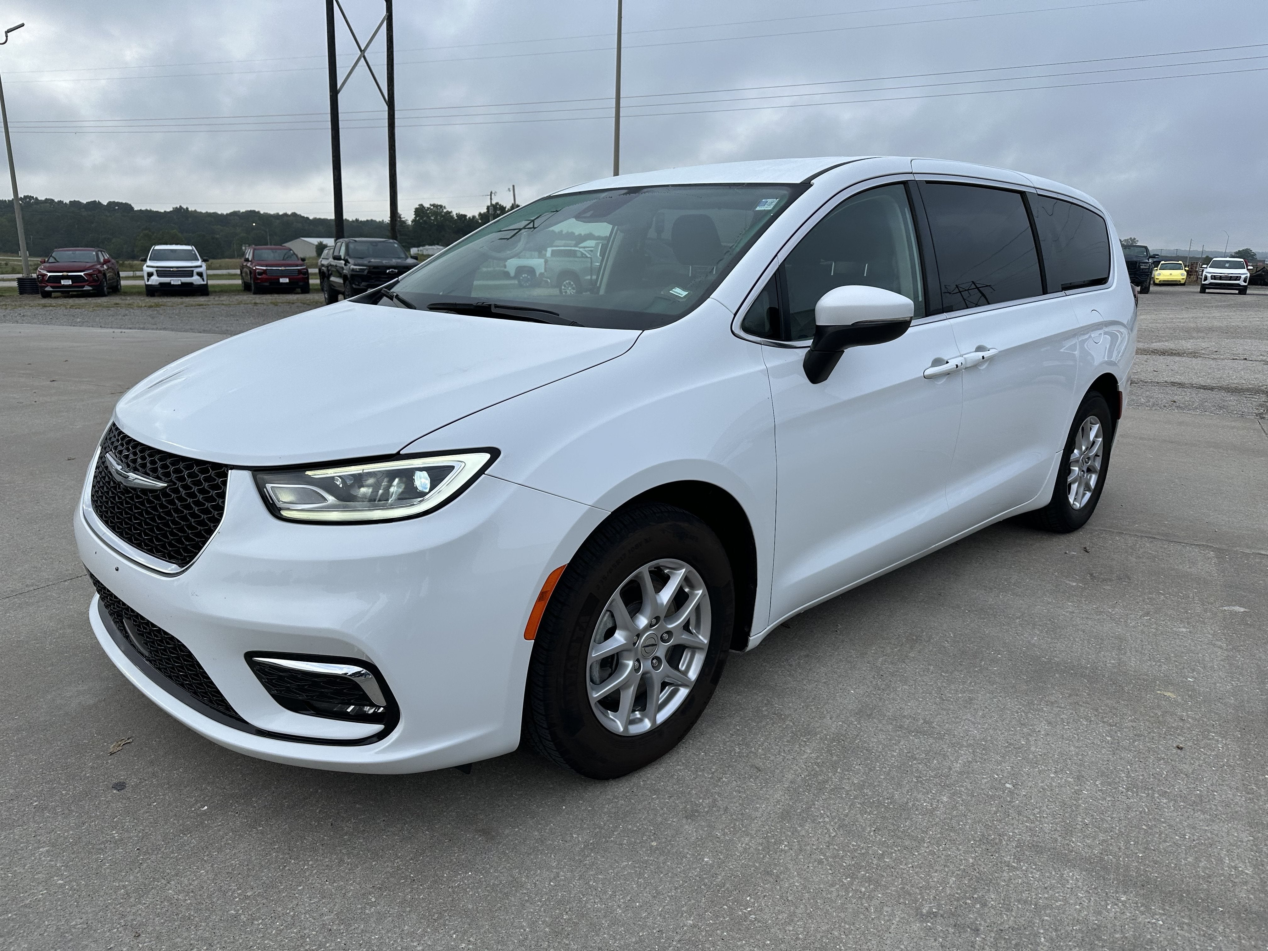 2023 Chrysler Pacifica Touring L