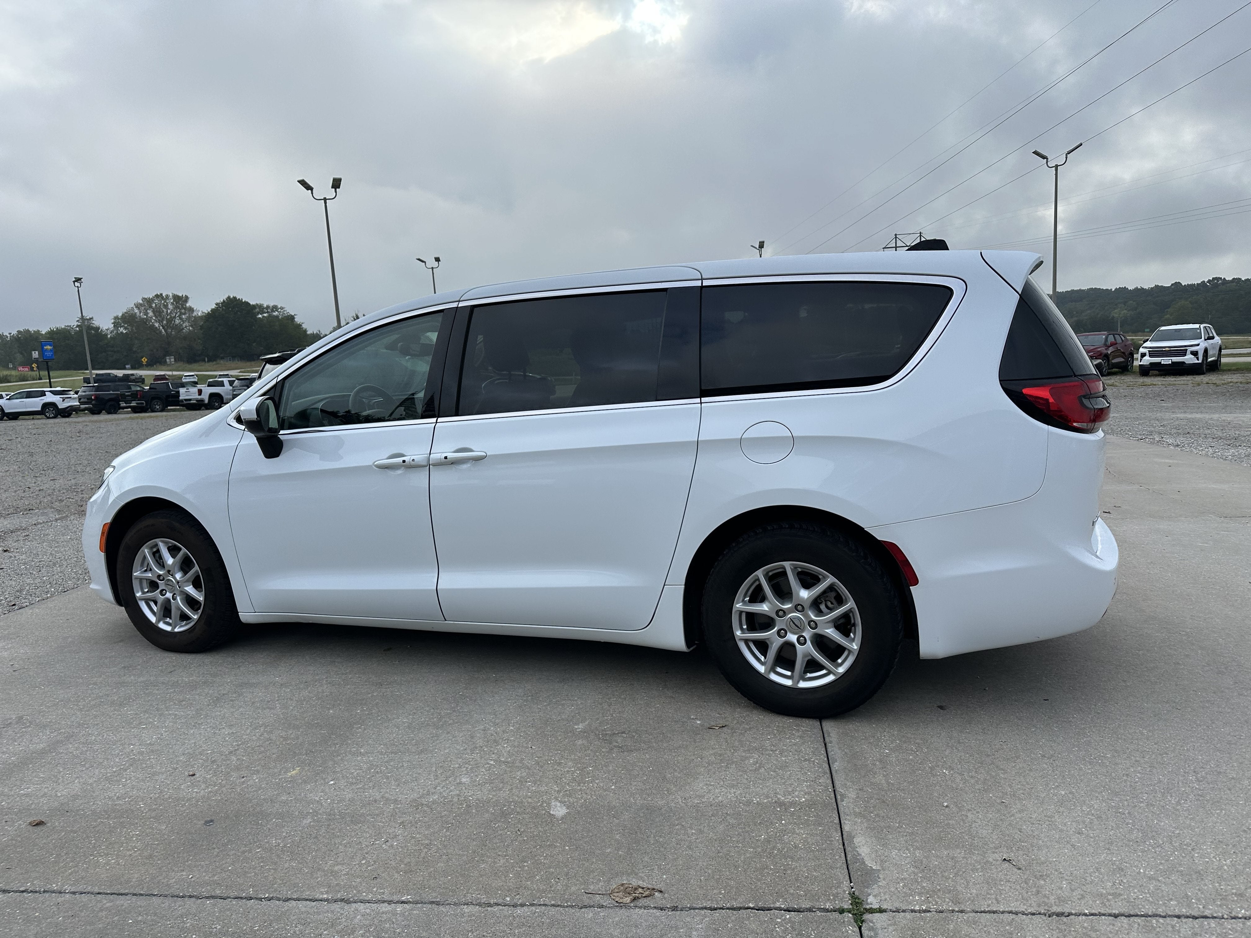 2023 Chrysler Pacifica Touring L