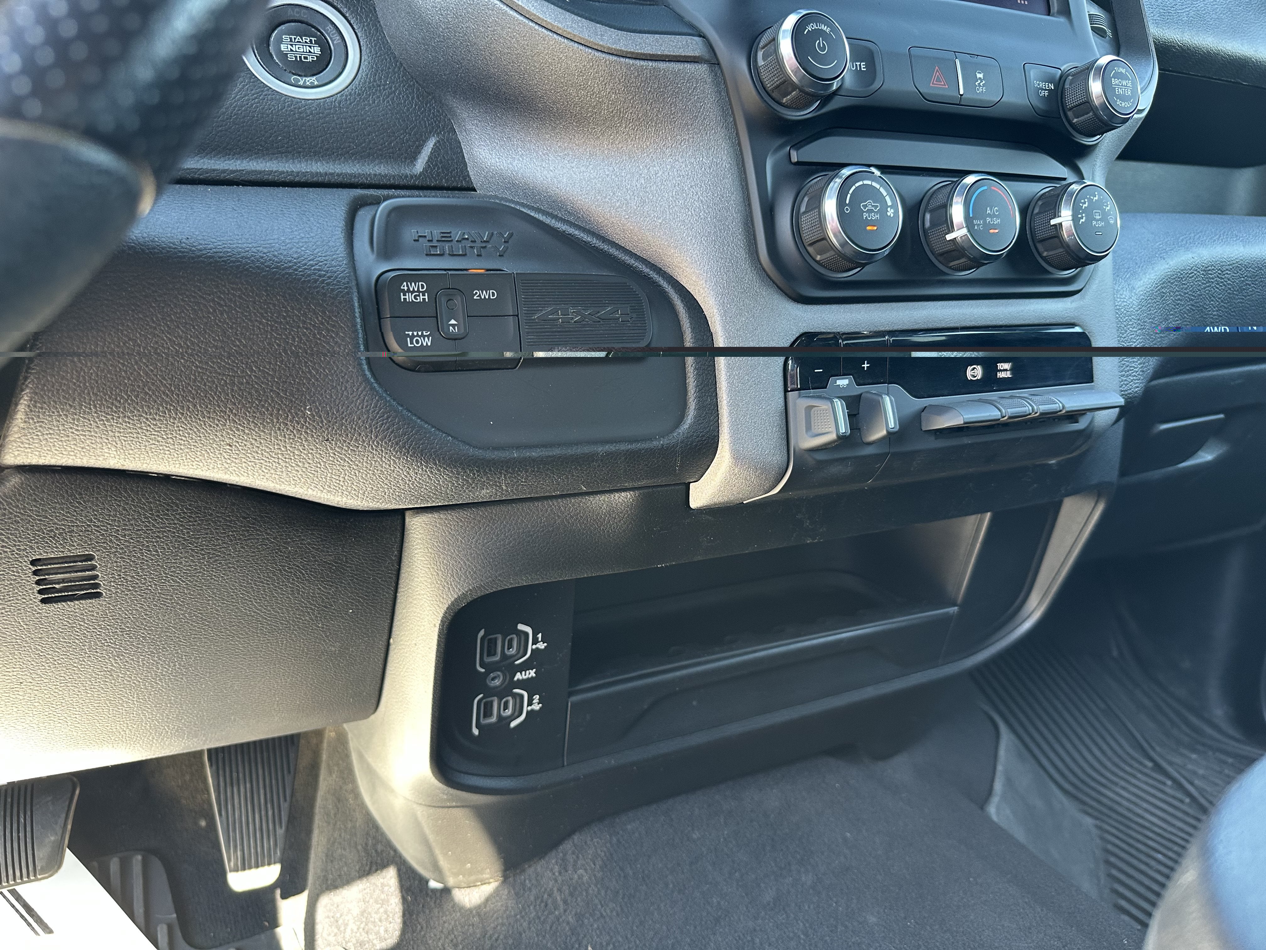 2024 RAM 3500 Tradesman Crew Cab 4x4 8' Box