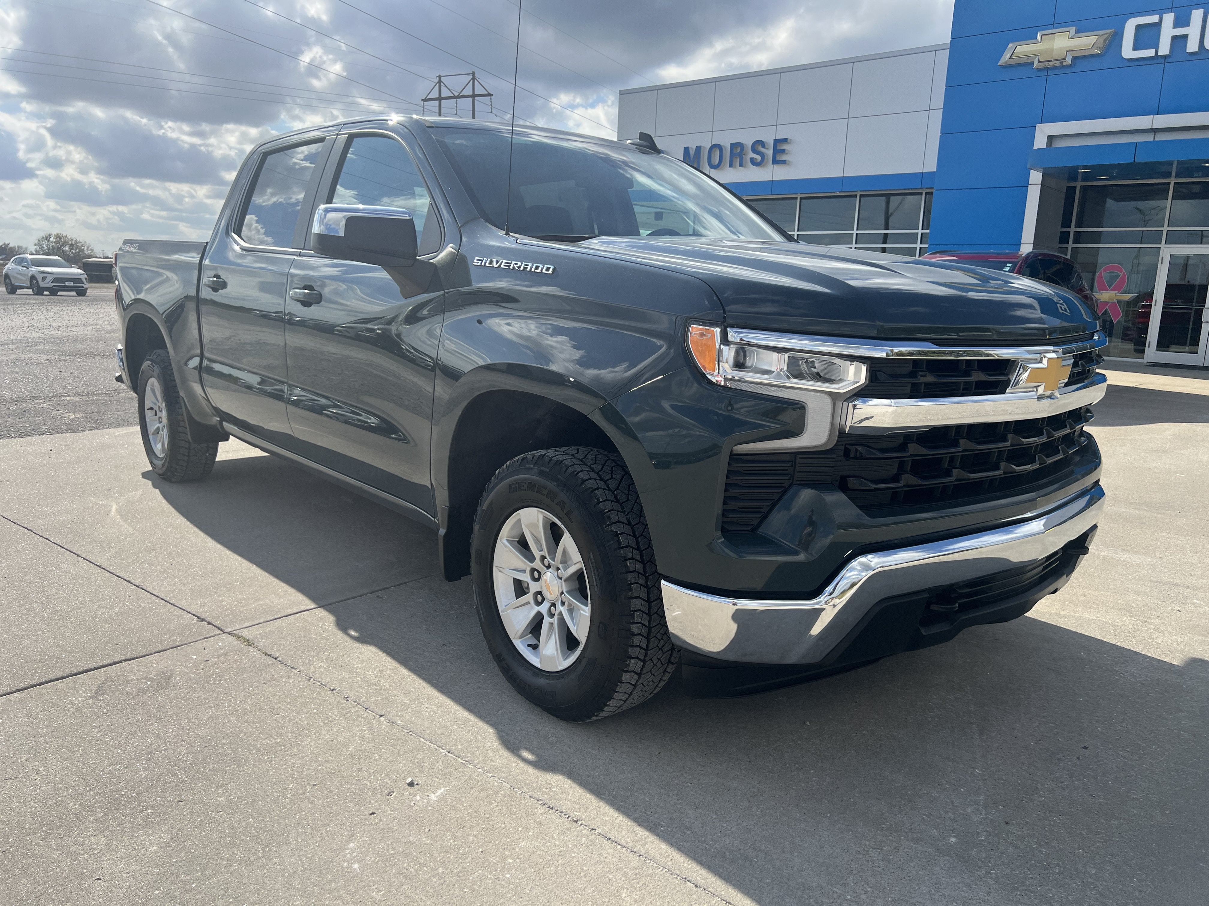 2025 Chevrolet Silverado 1500 LT