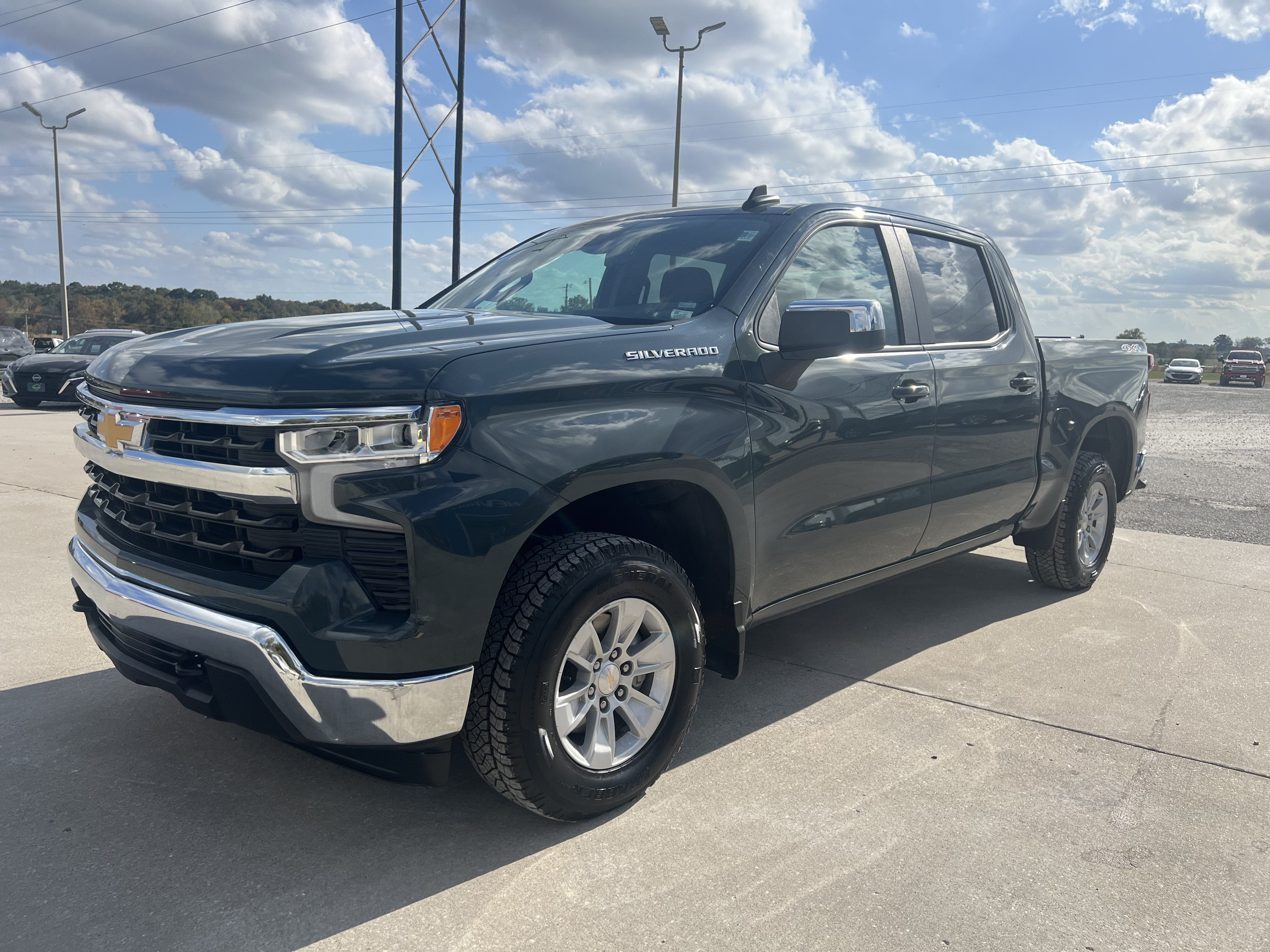 2025 Chevrolet Silverado 1500 LT