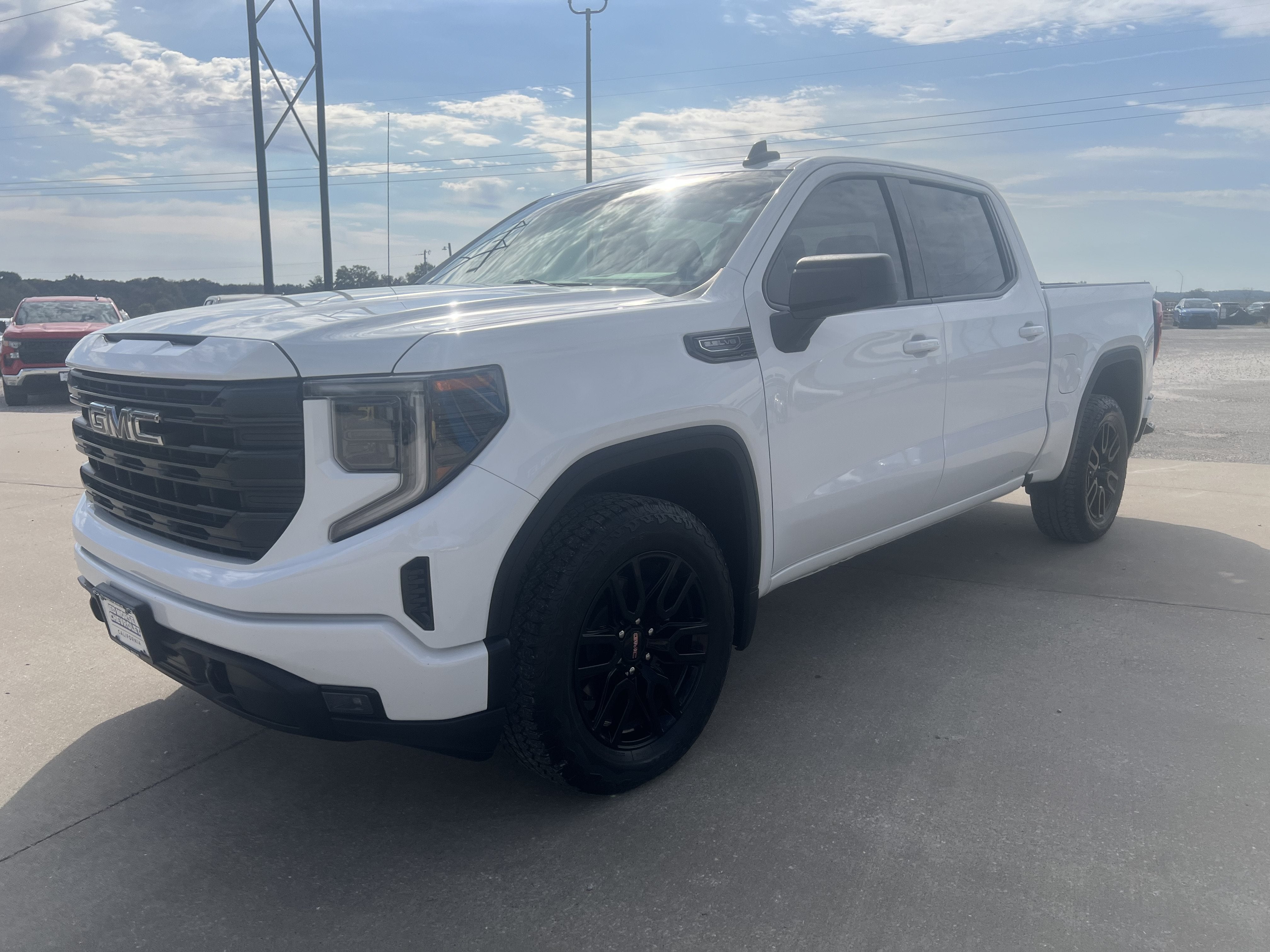 2024 GMC Sierra 1500 Elevation