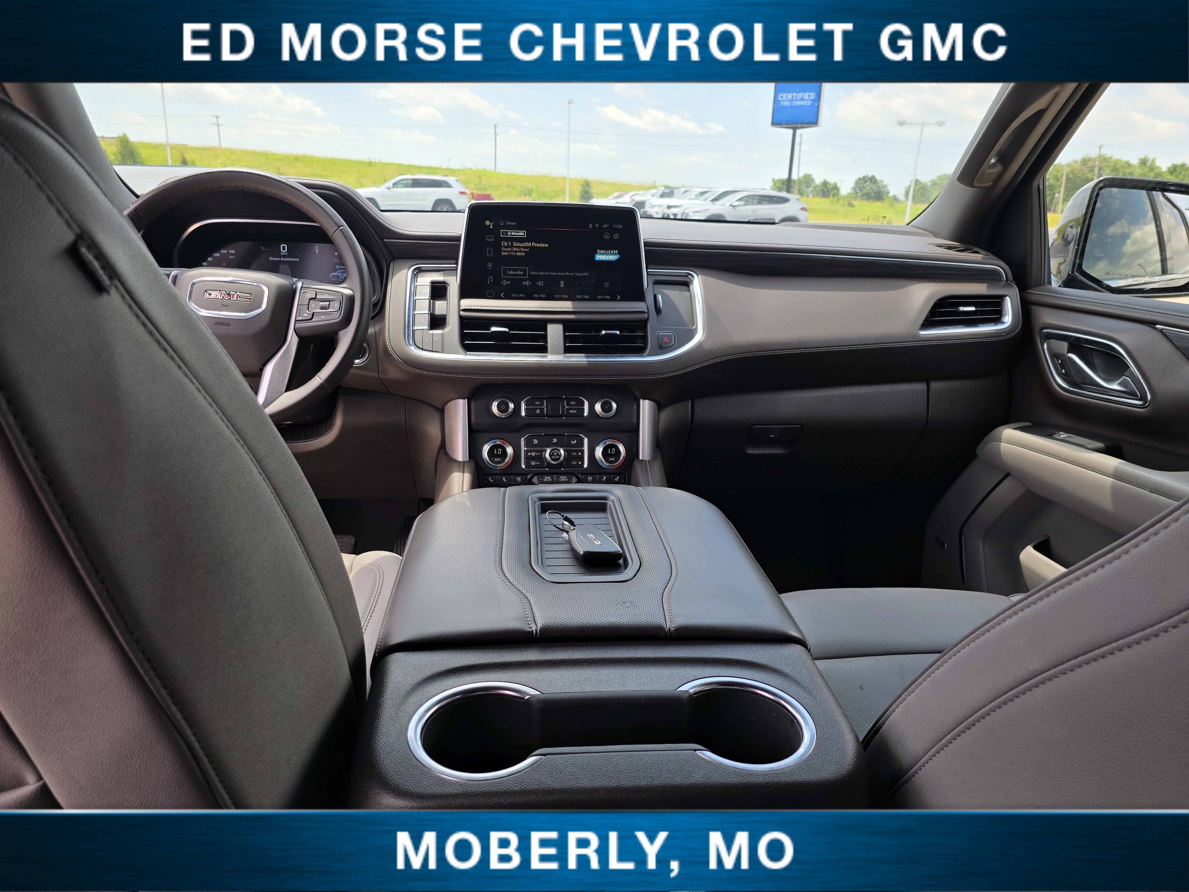 2024 GMC Yukon SLT