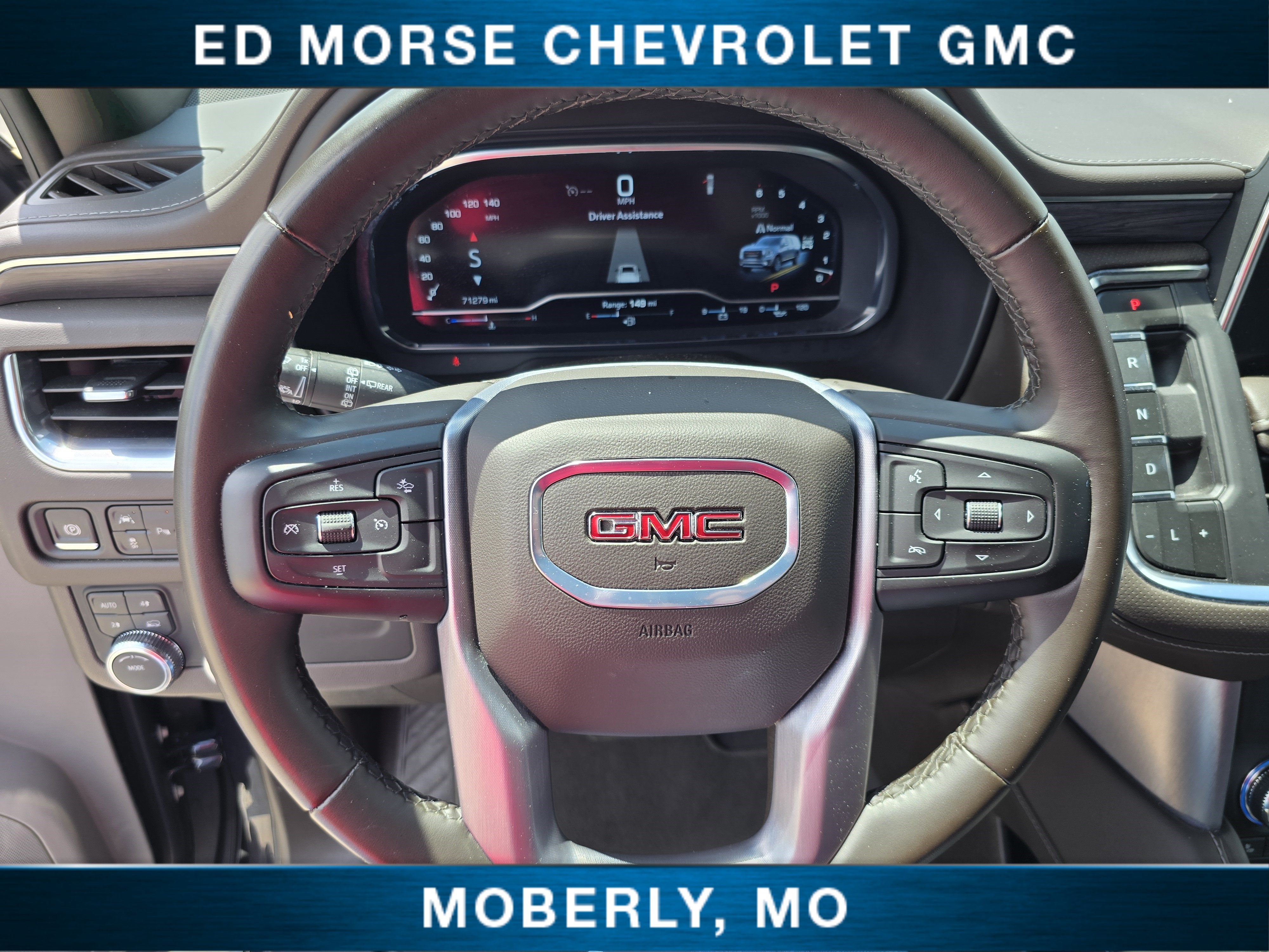 2024 GMC Yukon SLT