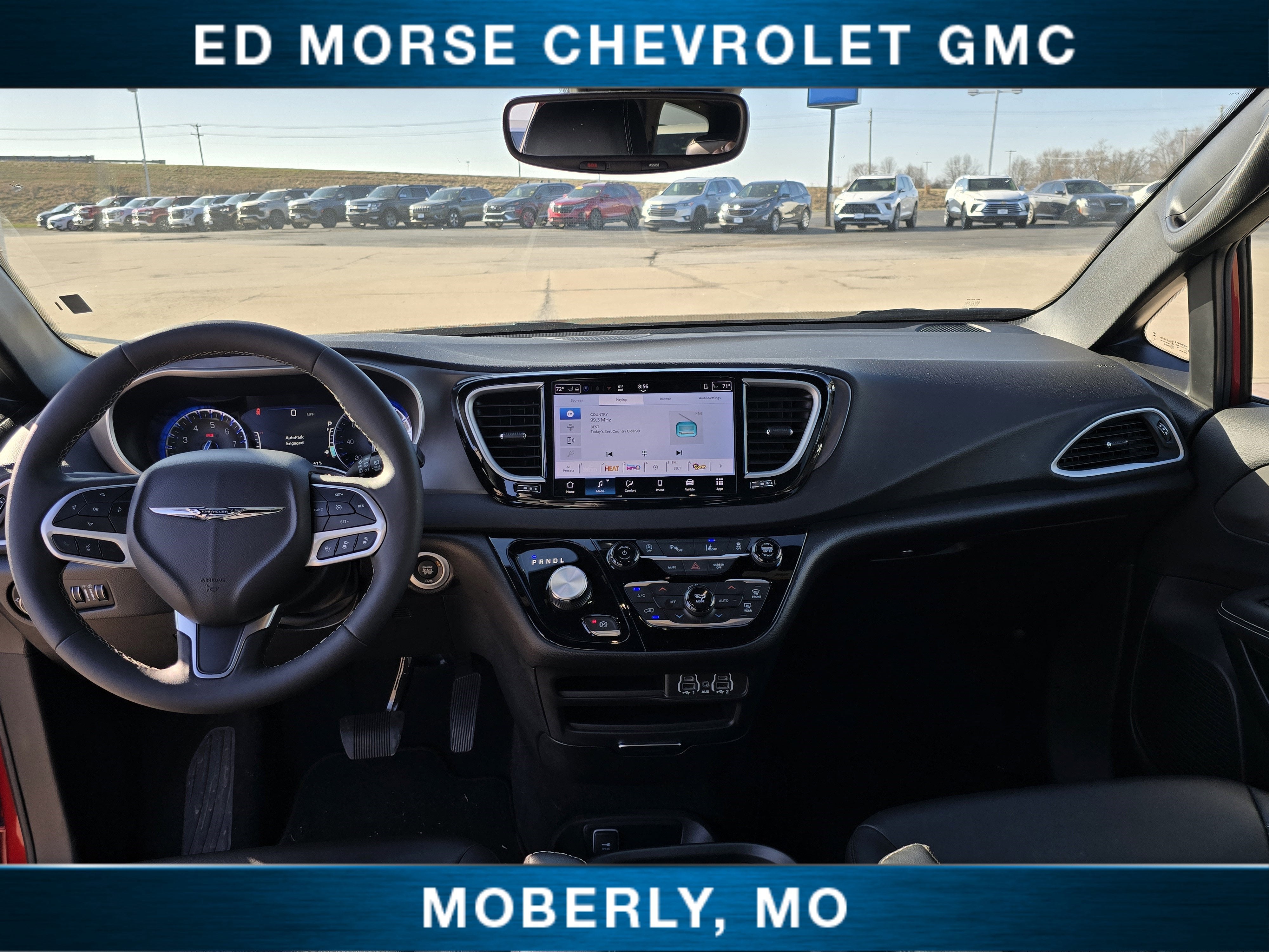 2025 Chrysler Pacifica Select