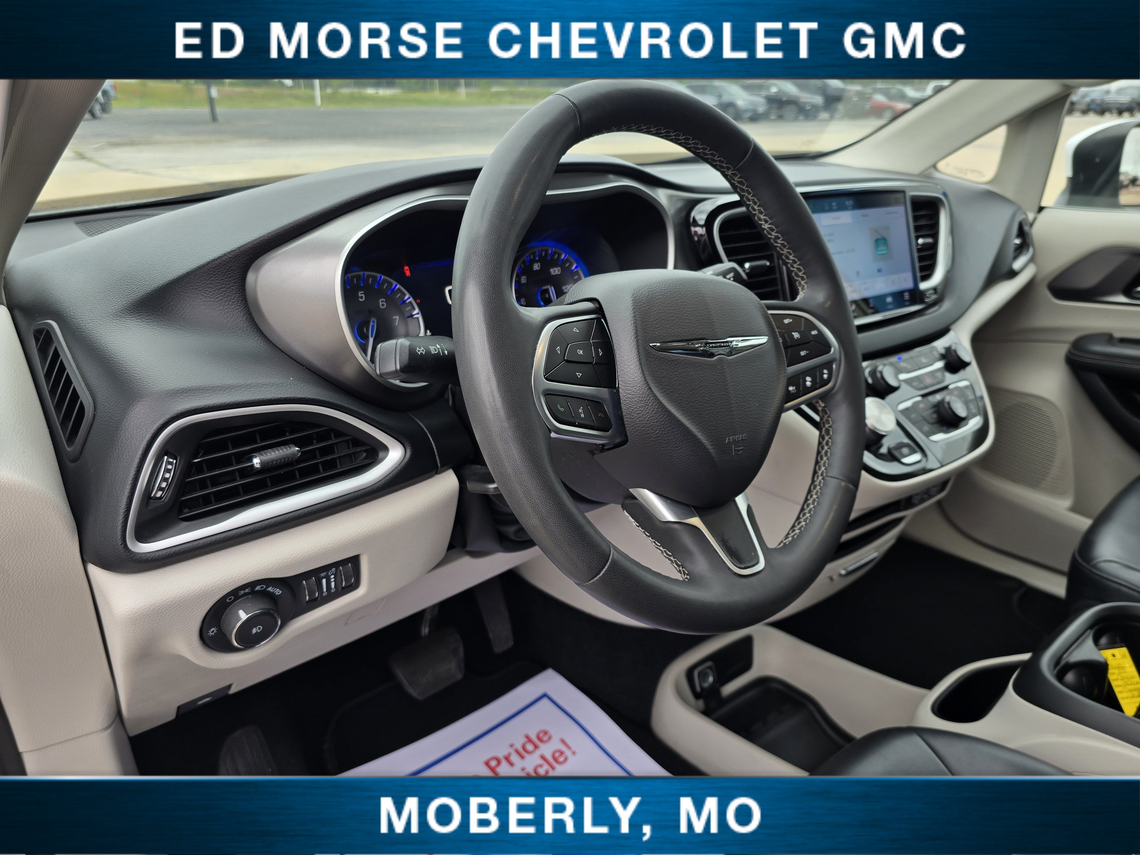 2023 Chrysler Pacifica Touring L