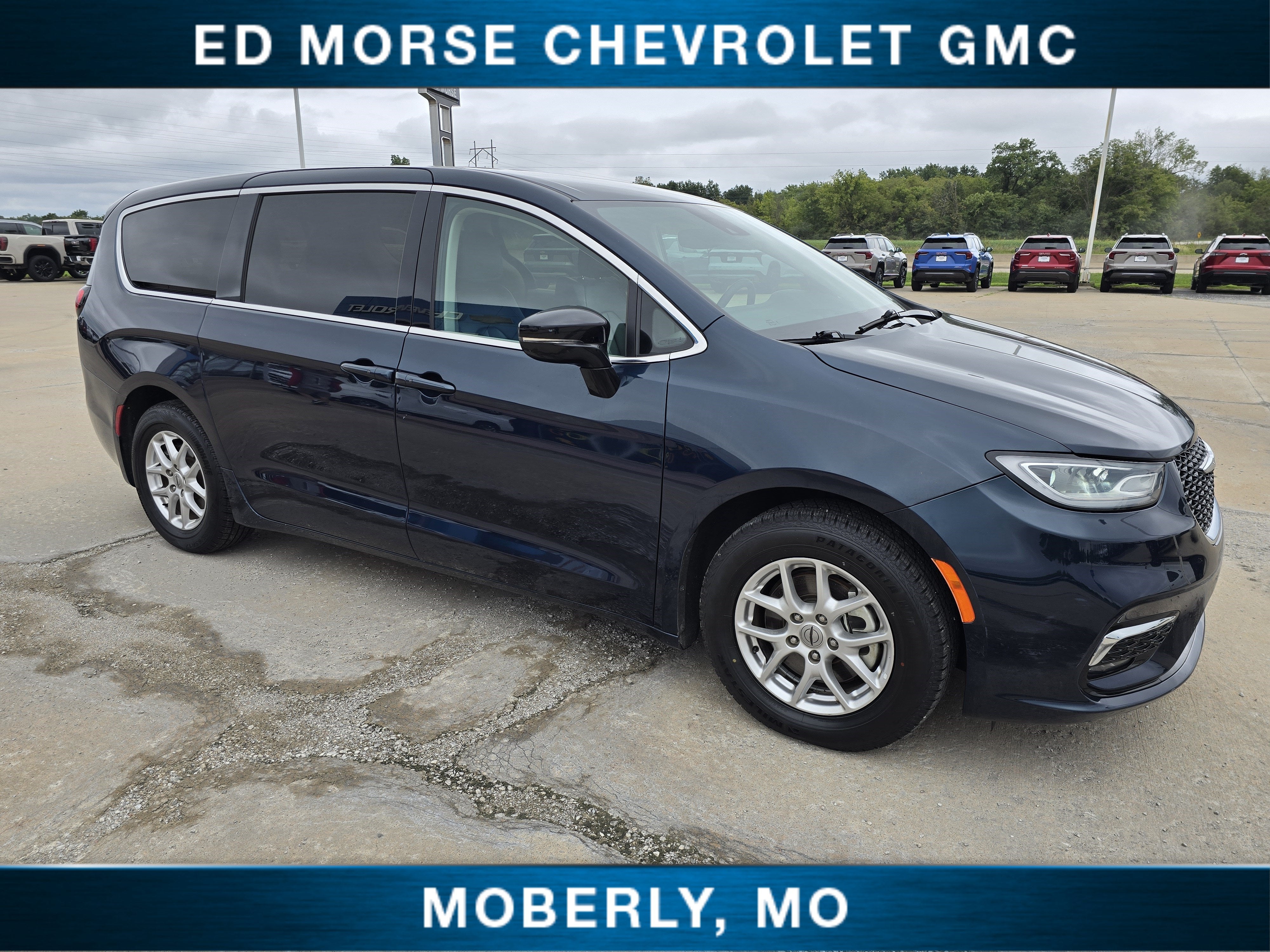 2024 Chrysler Pacifica Touring L