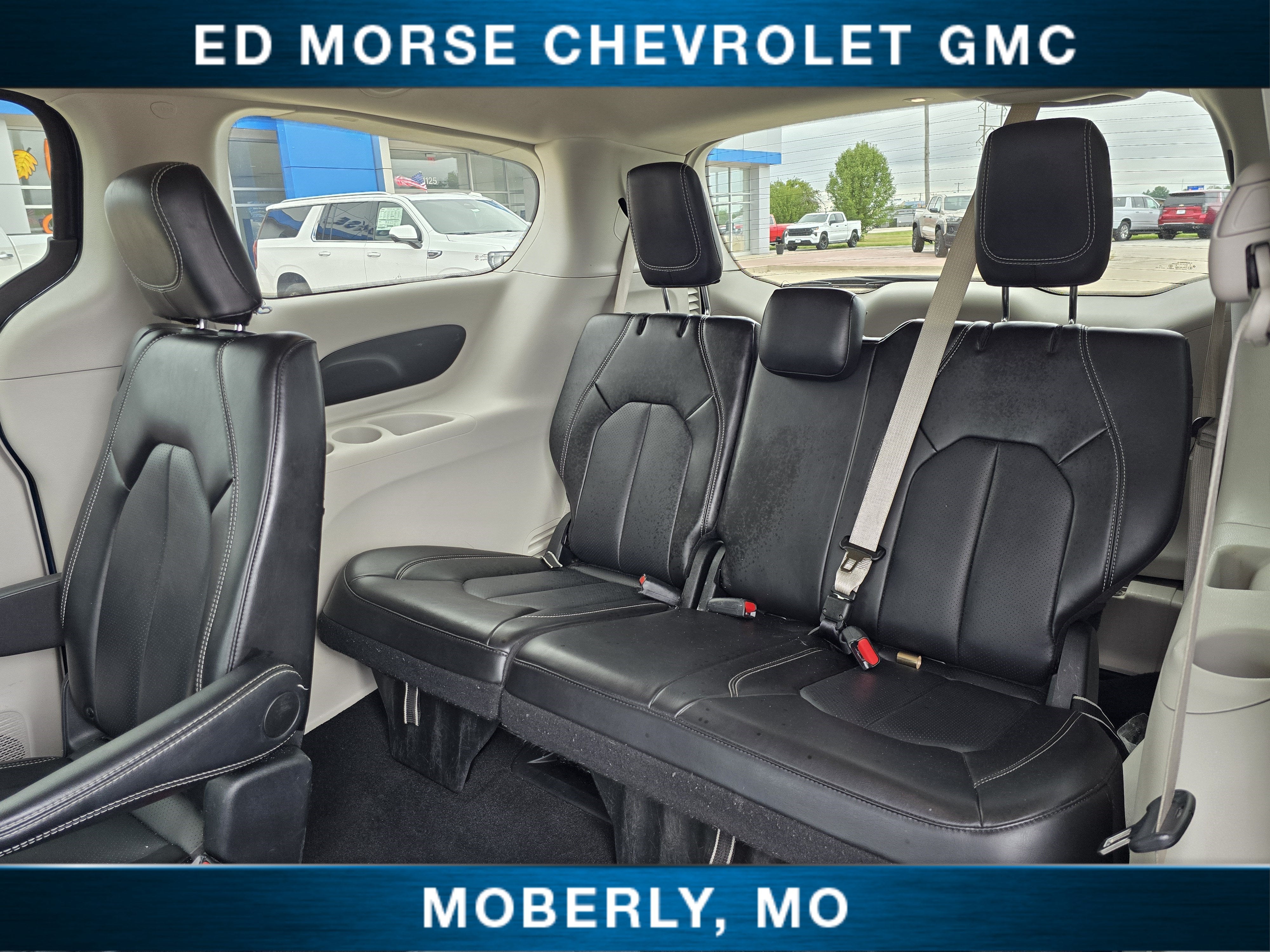 2024 Chrysler Pacifica Touring L