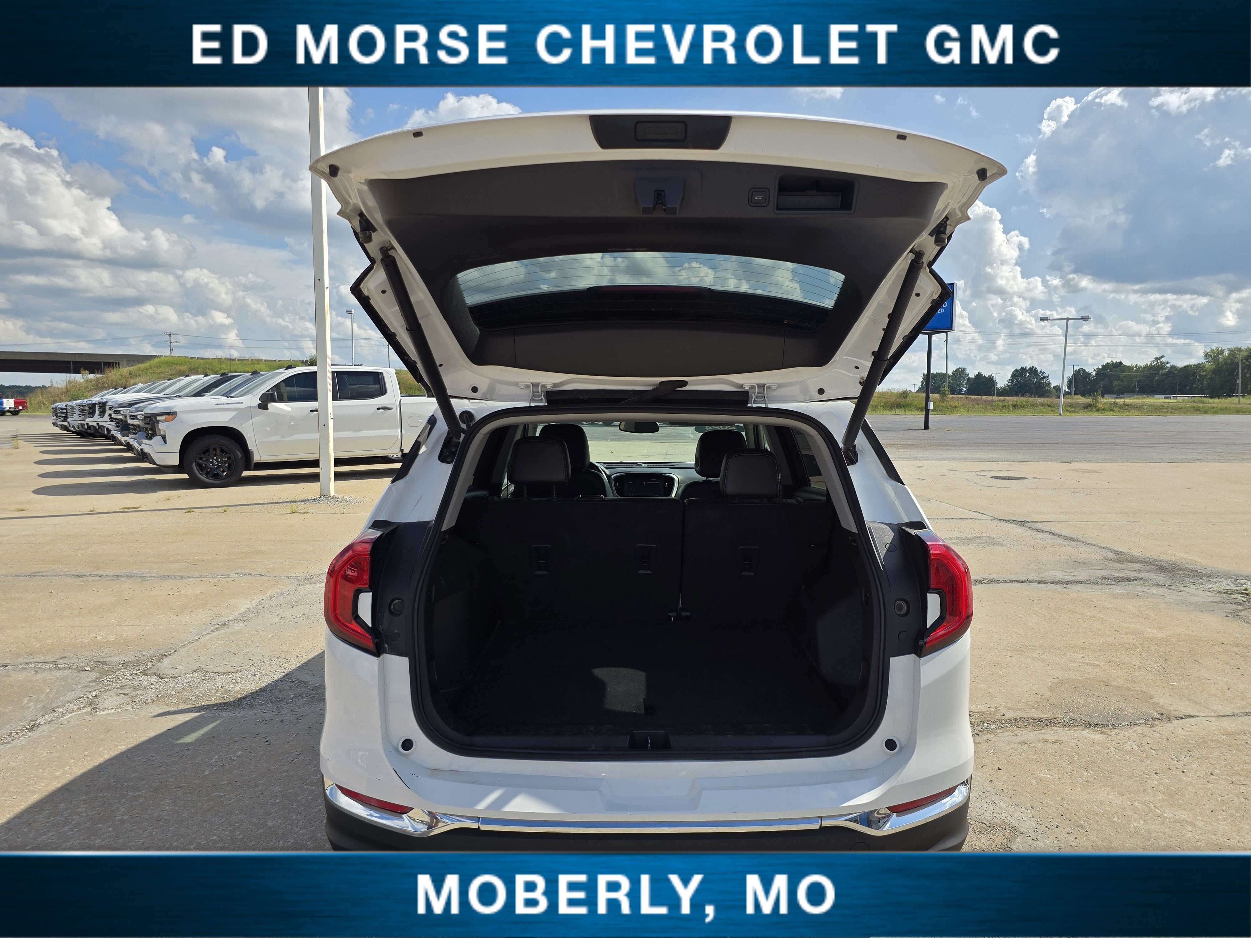 2024 GMC Terrain SLT