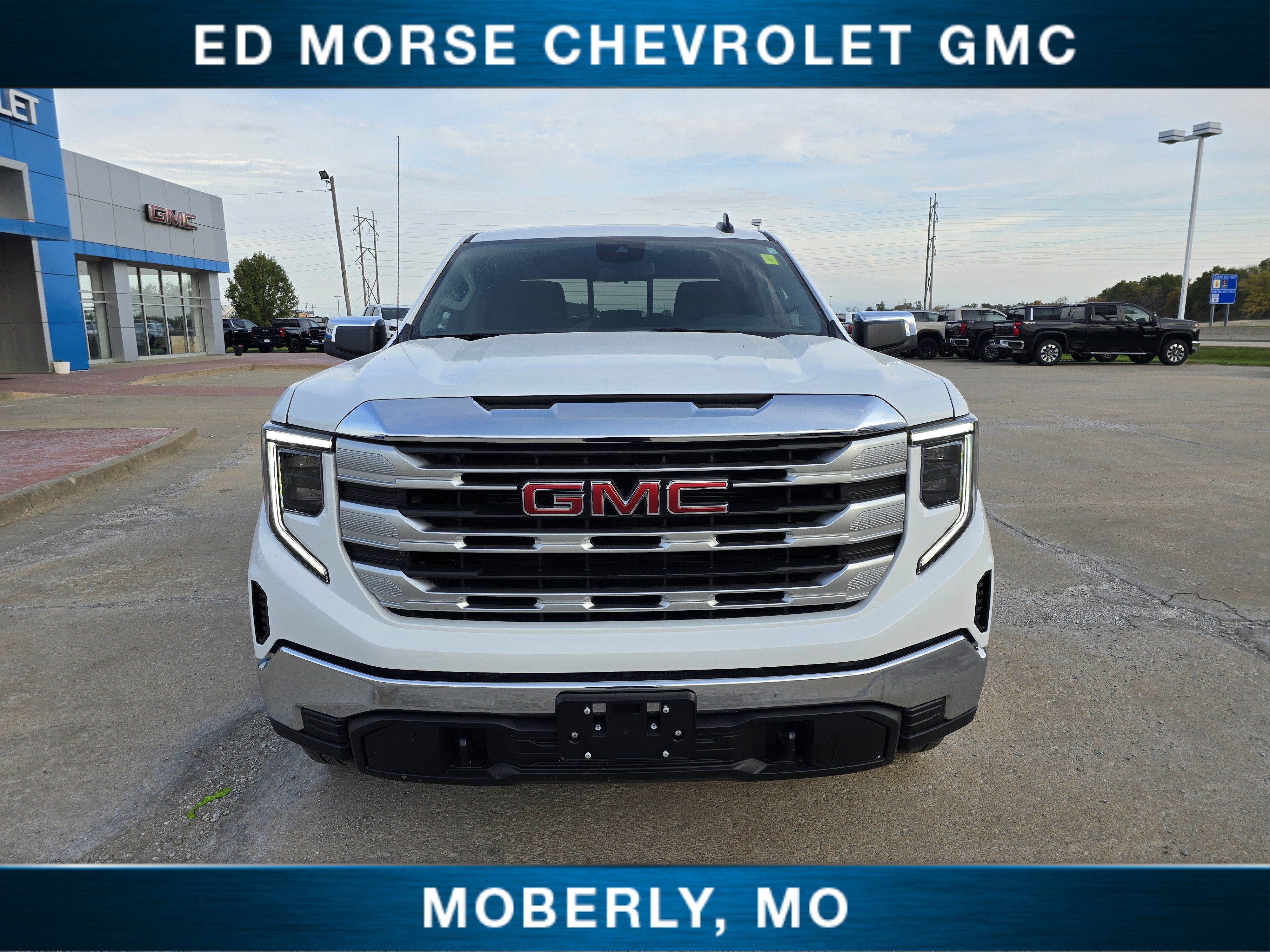 2025 GMC Sierra 1500 SLE