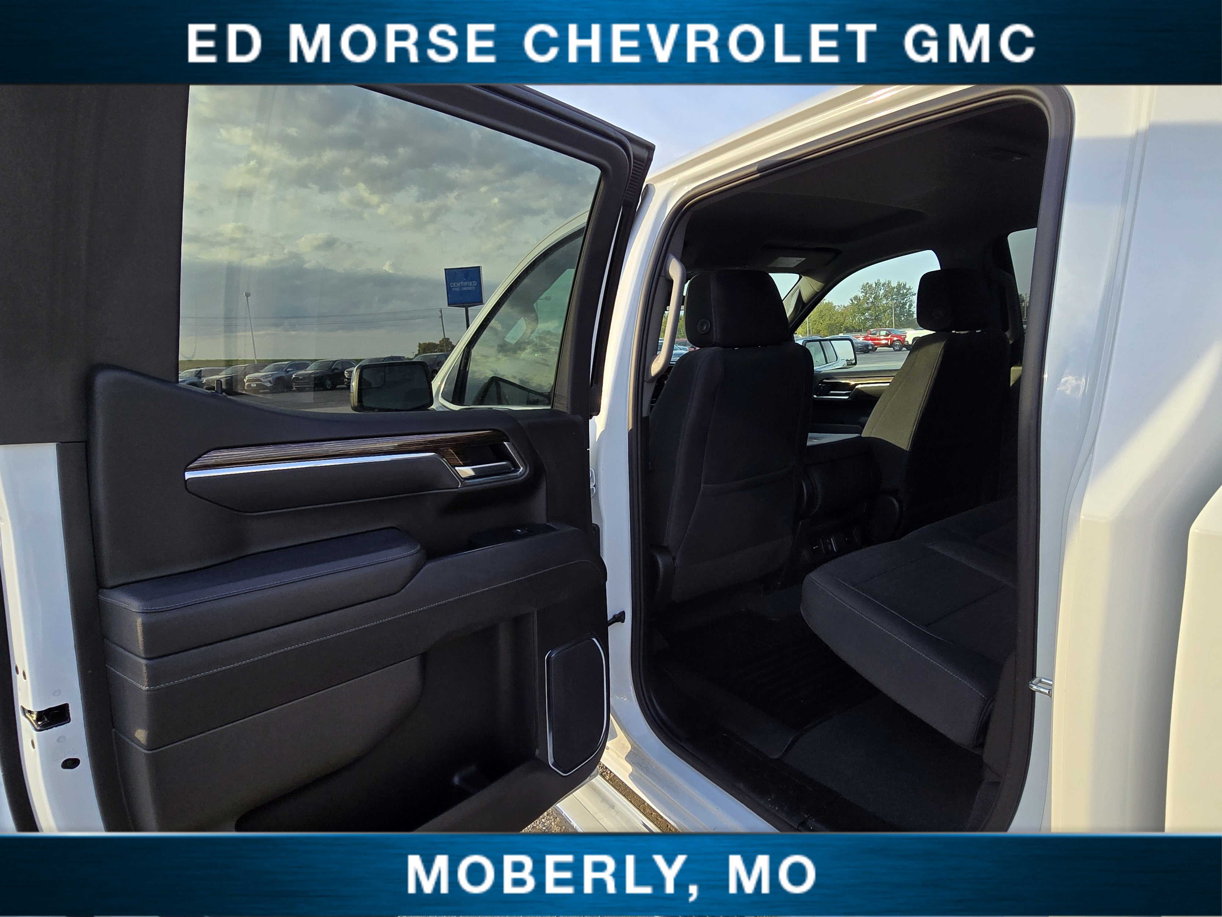 2025 GMC Sierra 1500 SLE