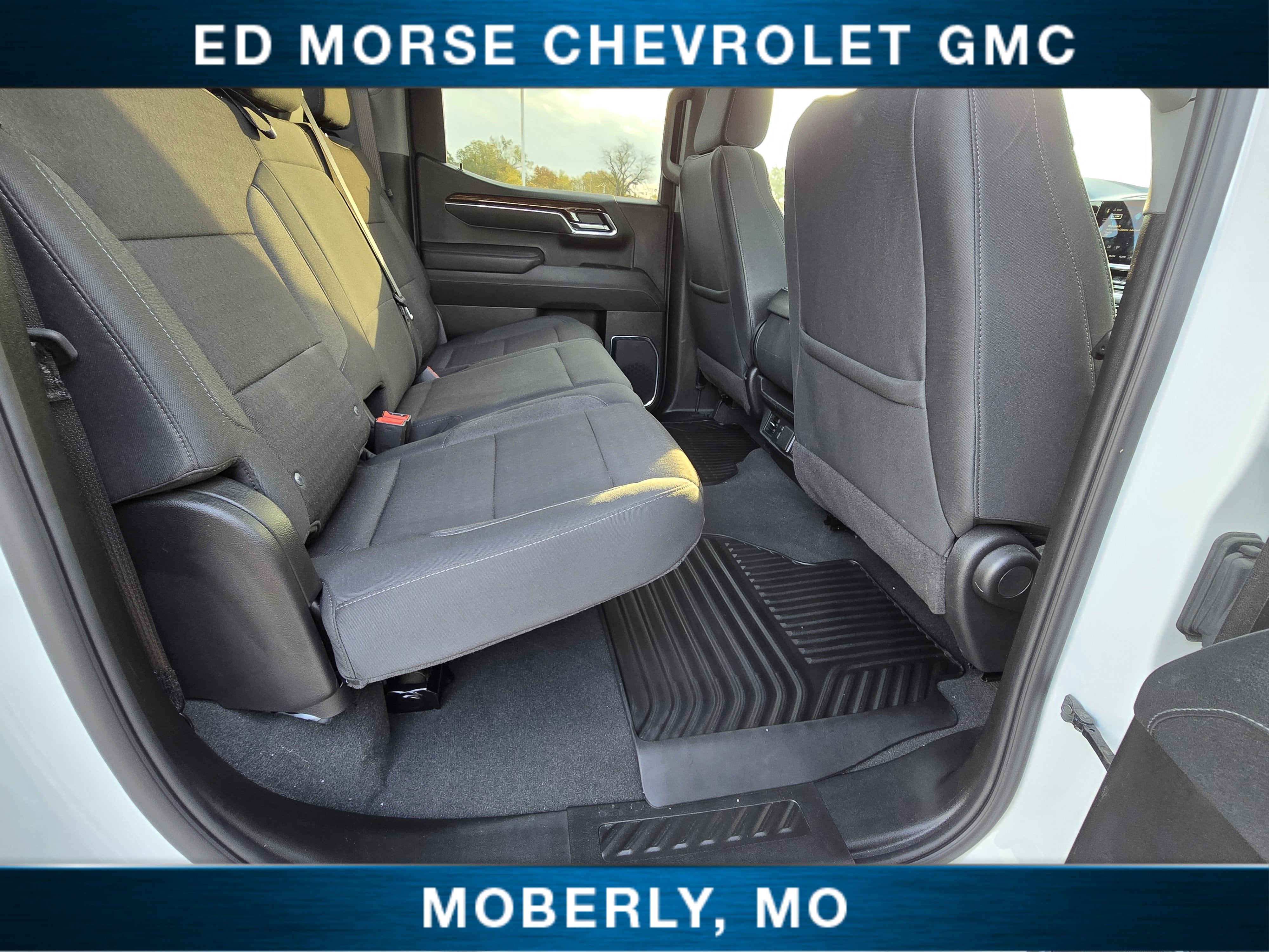 2025 GMC Sierra 1500 SLE