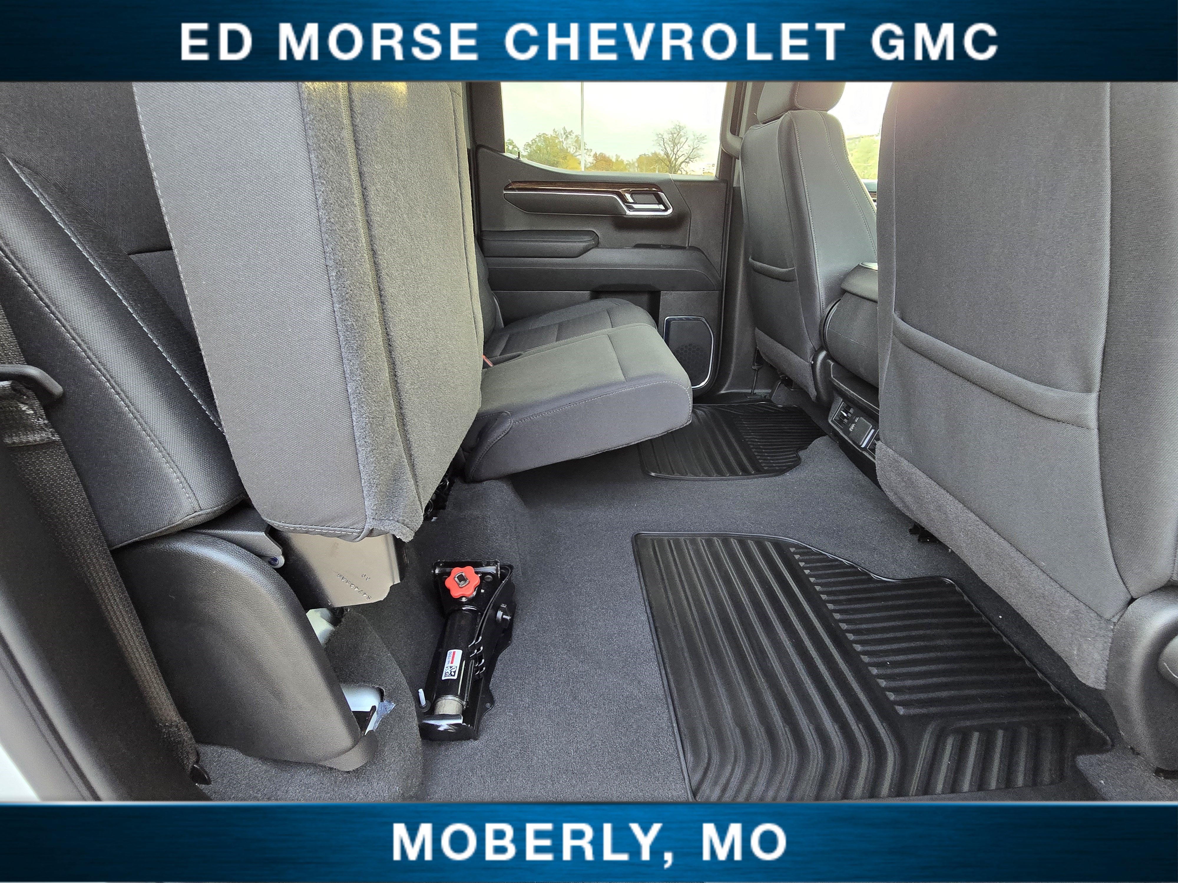 2025 GMC Sierra 1500 SLE