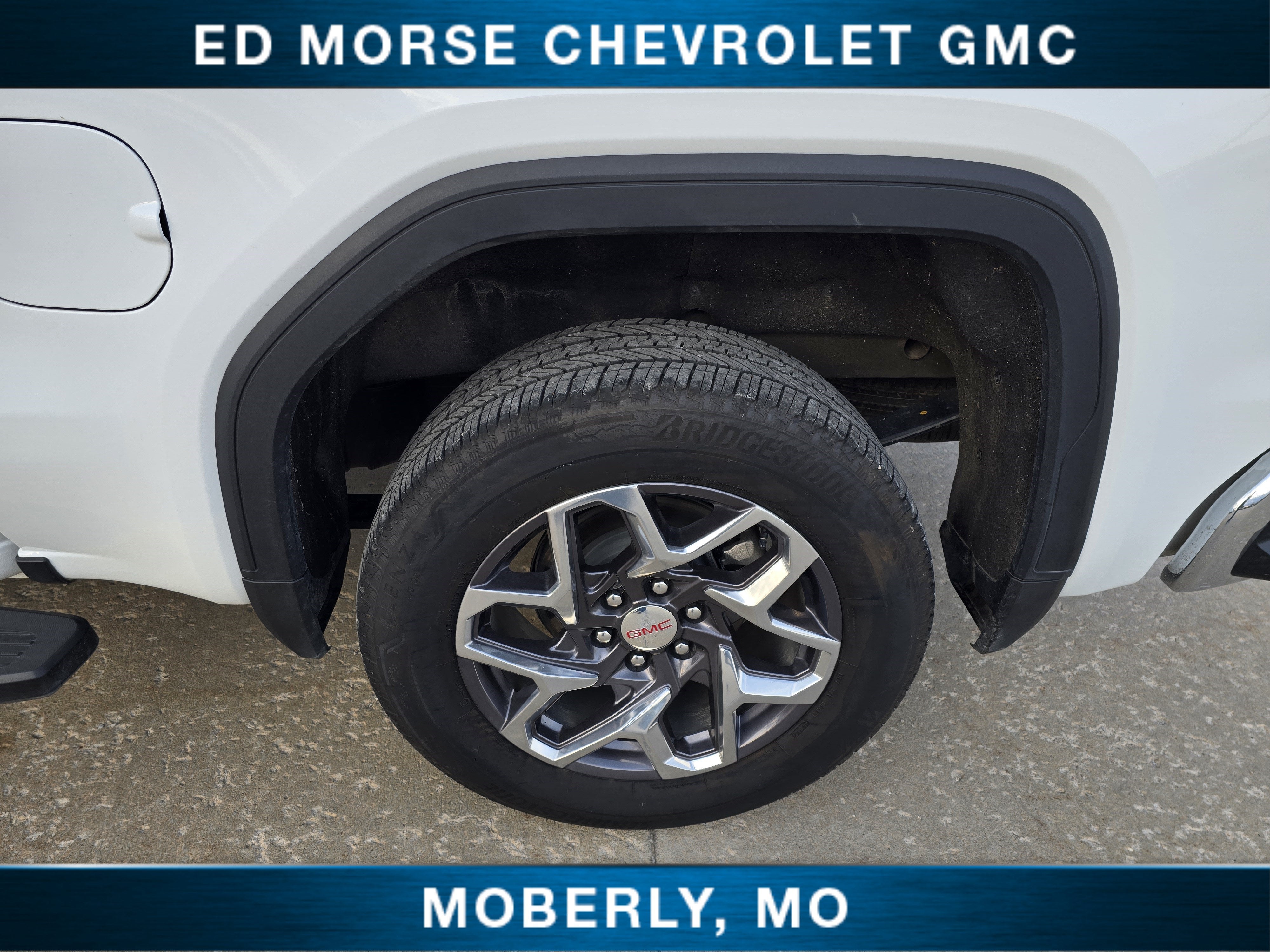 2025 GMC Sierra 1500 SLE