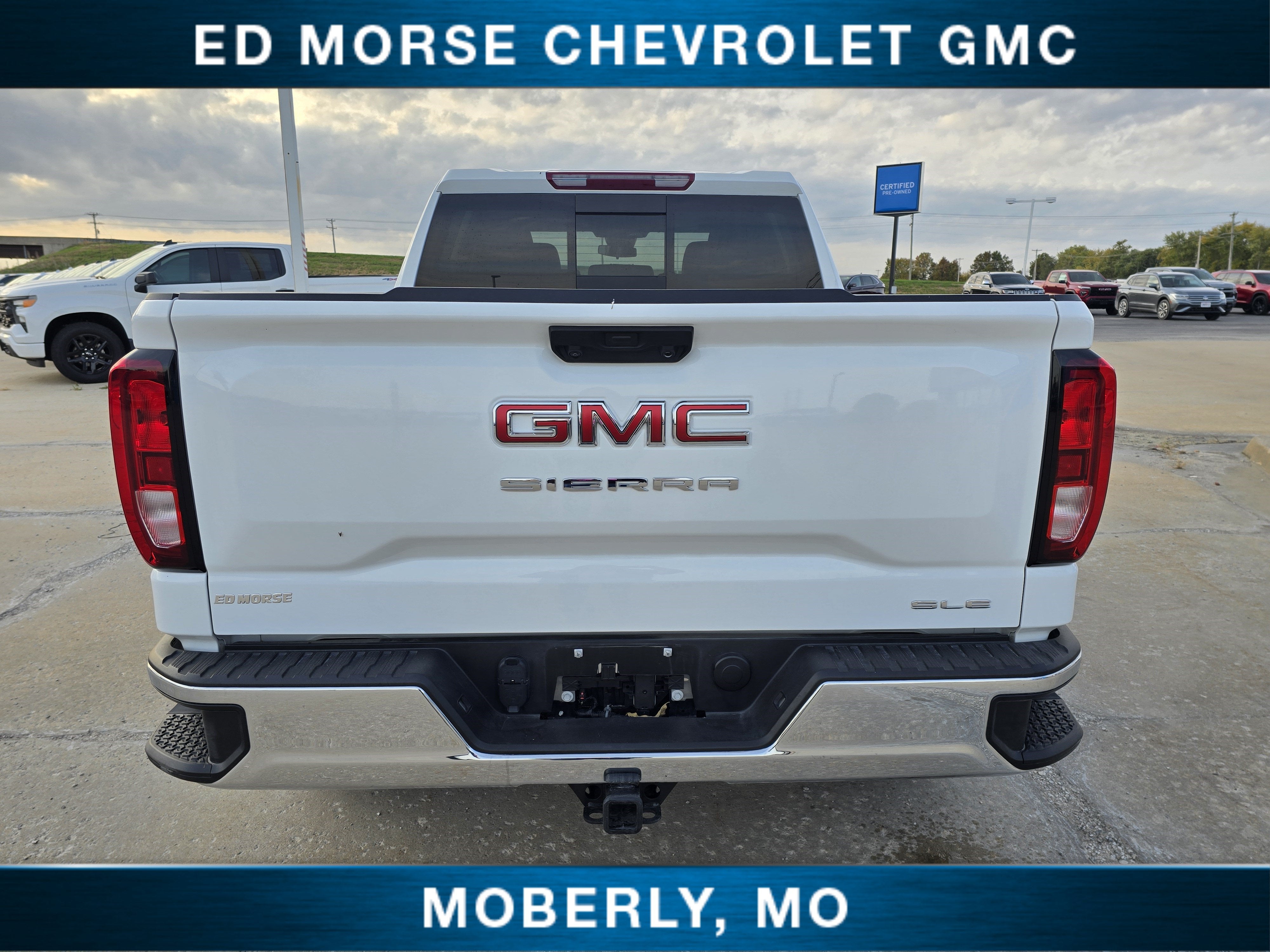2025 GMC Sierra 1500 SLE