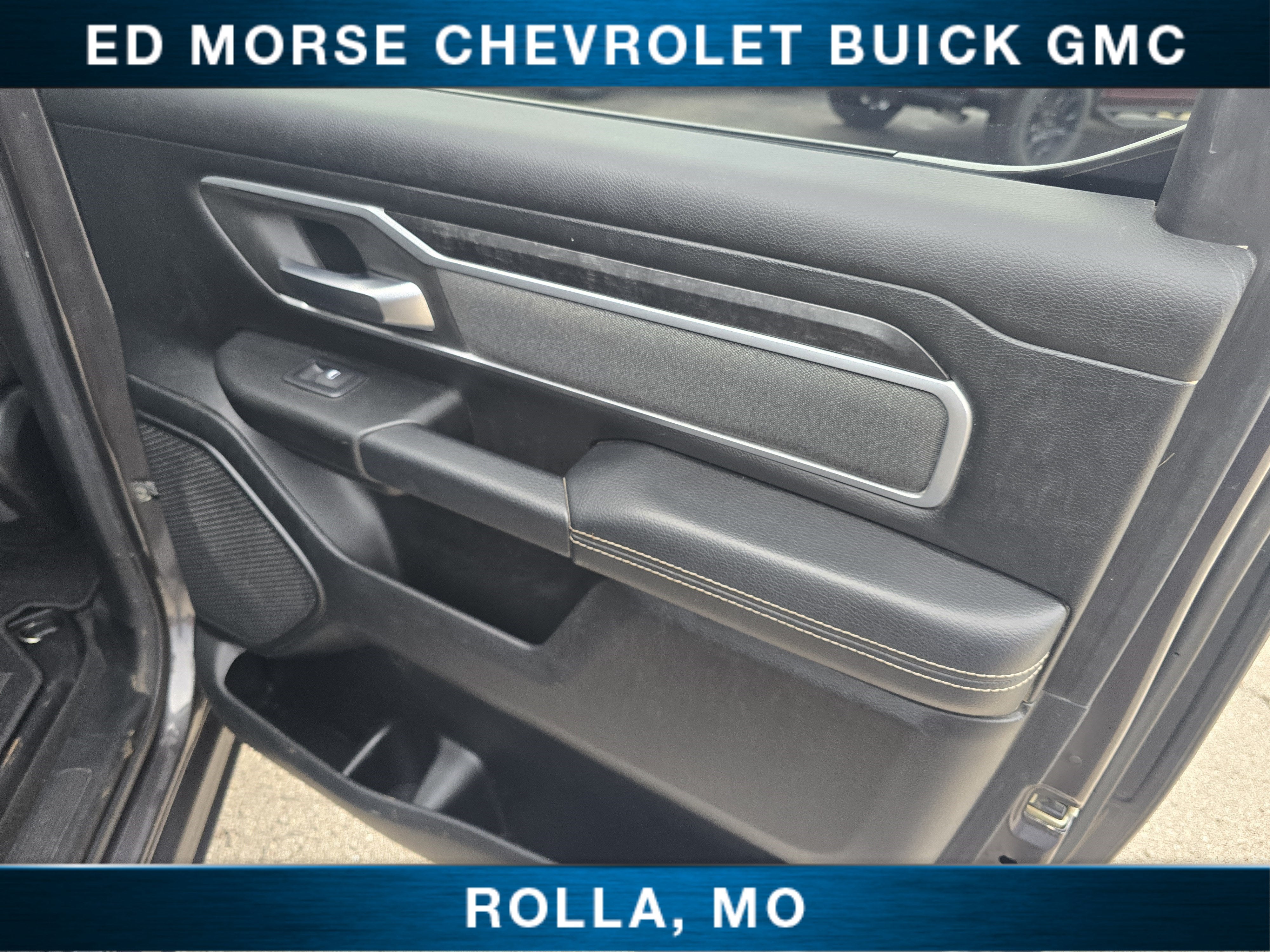 2020 RAM 1500 Big Horn Crew Cab 4x4 5'7" Box