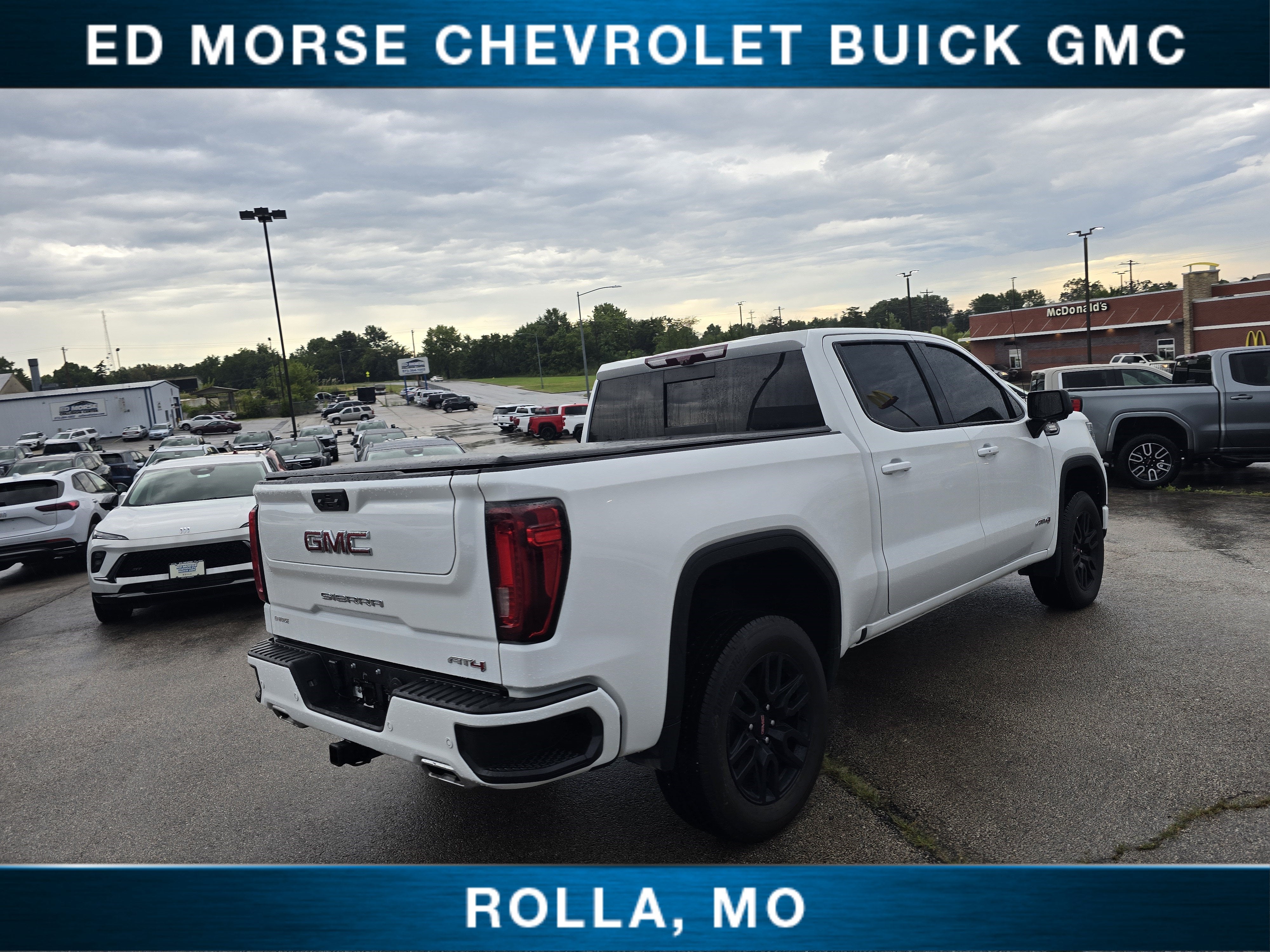 2022 GMC Sierra 1500 AT4