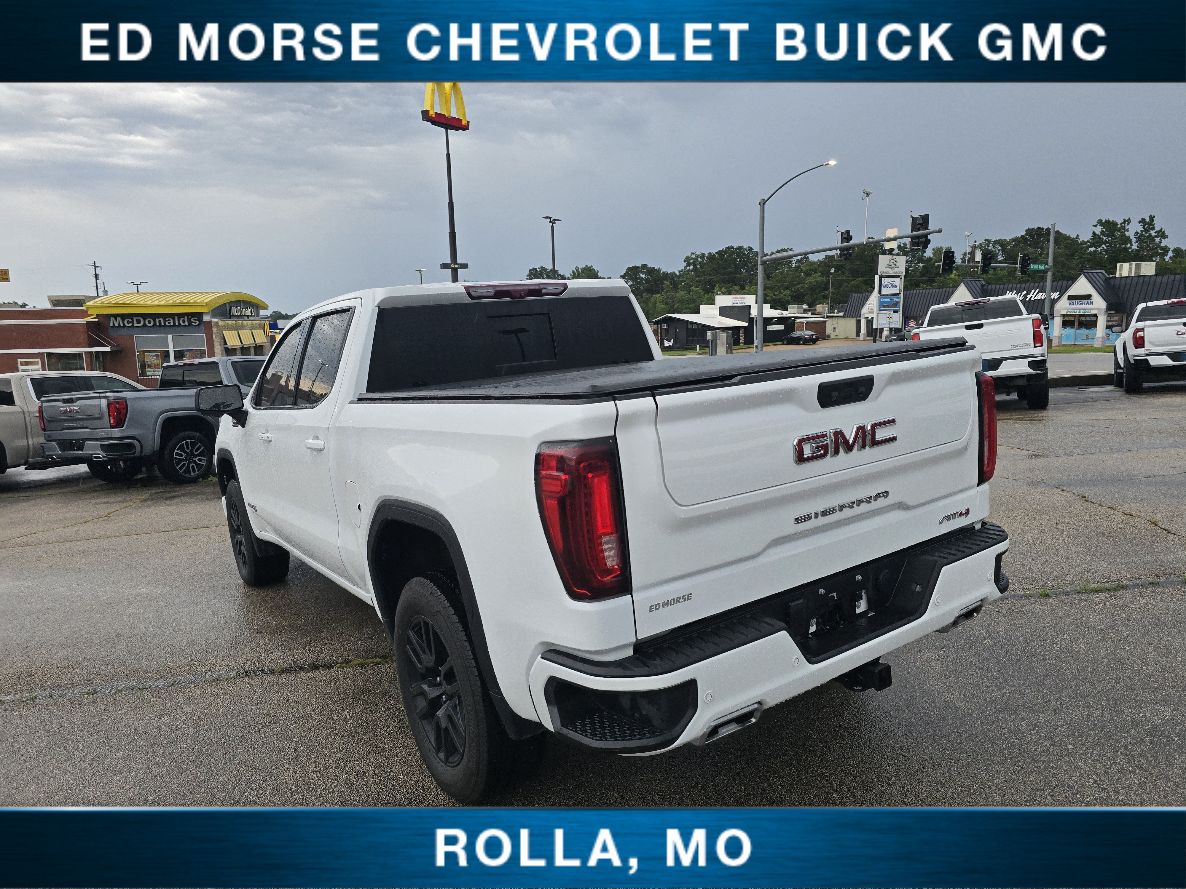 2022 GMC Sierra 1500 AT4