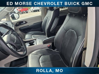 2022 Chrysler Pacifica Limited AWD