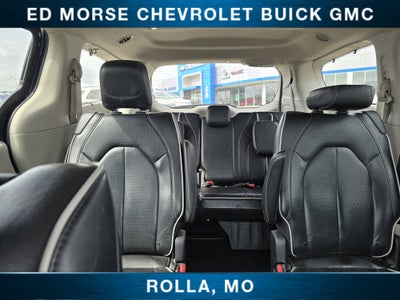 2022 Chrysler Pacifica Limited AWD