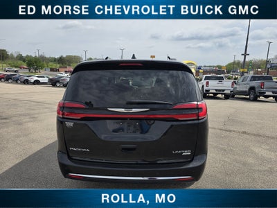 2022 Chrysler Pacifica Limited AWD