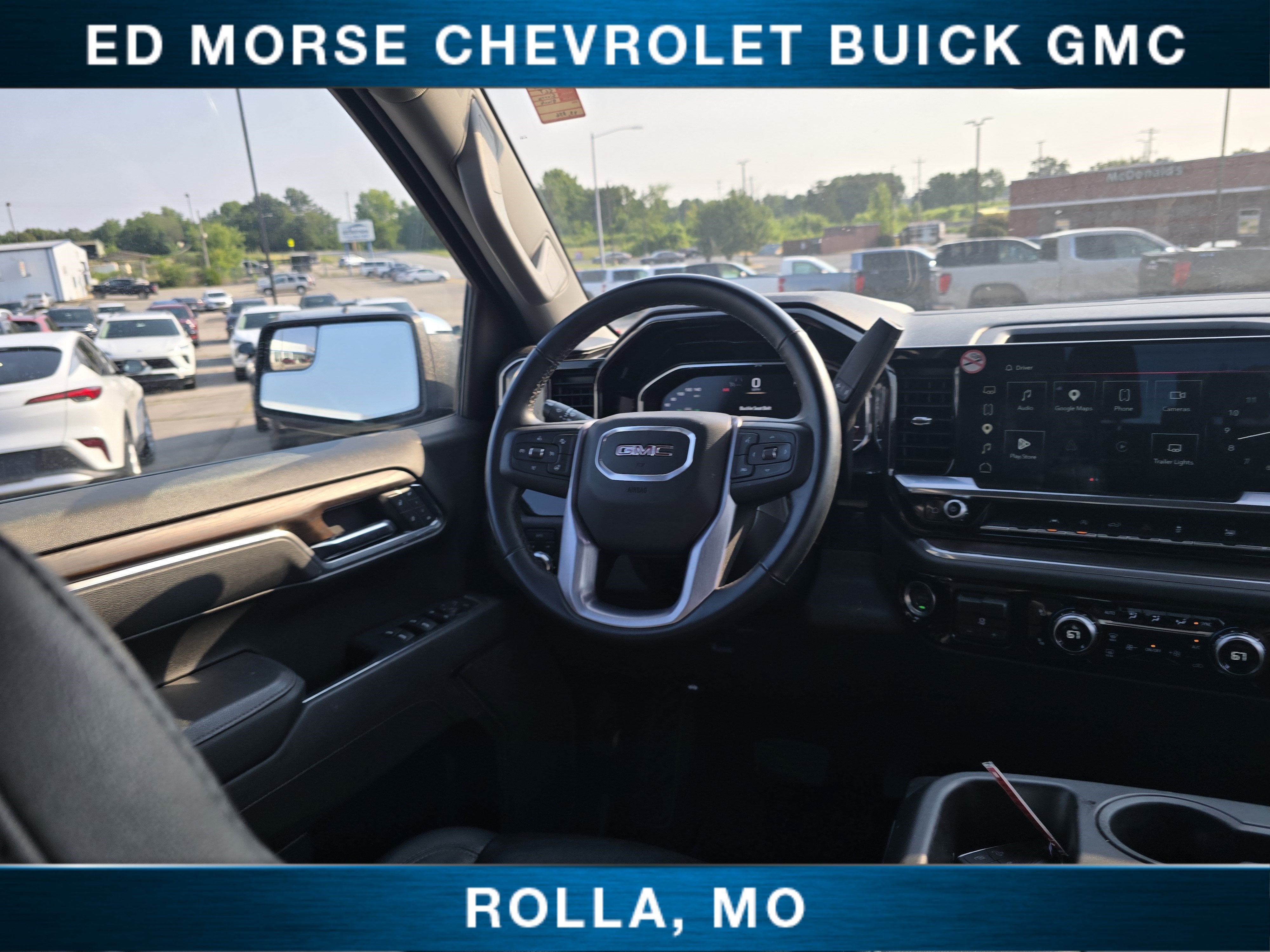 2025 GMC Sierra 1500 SLT