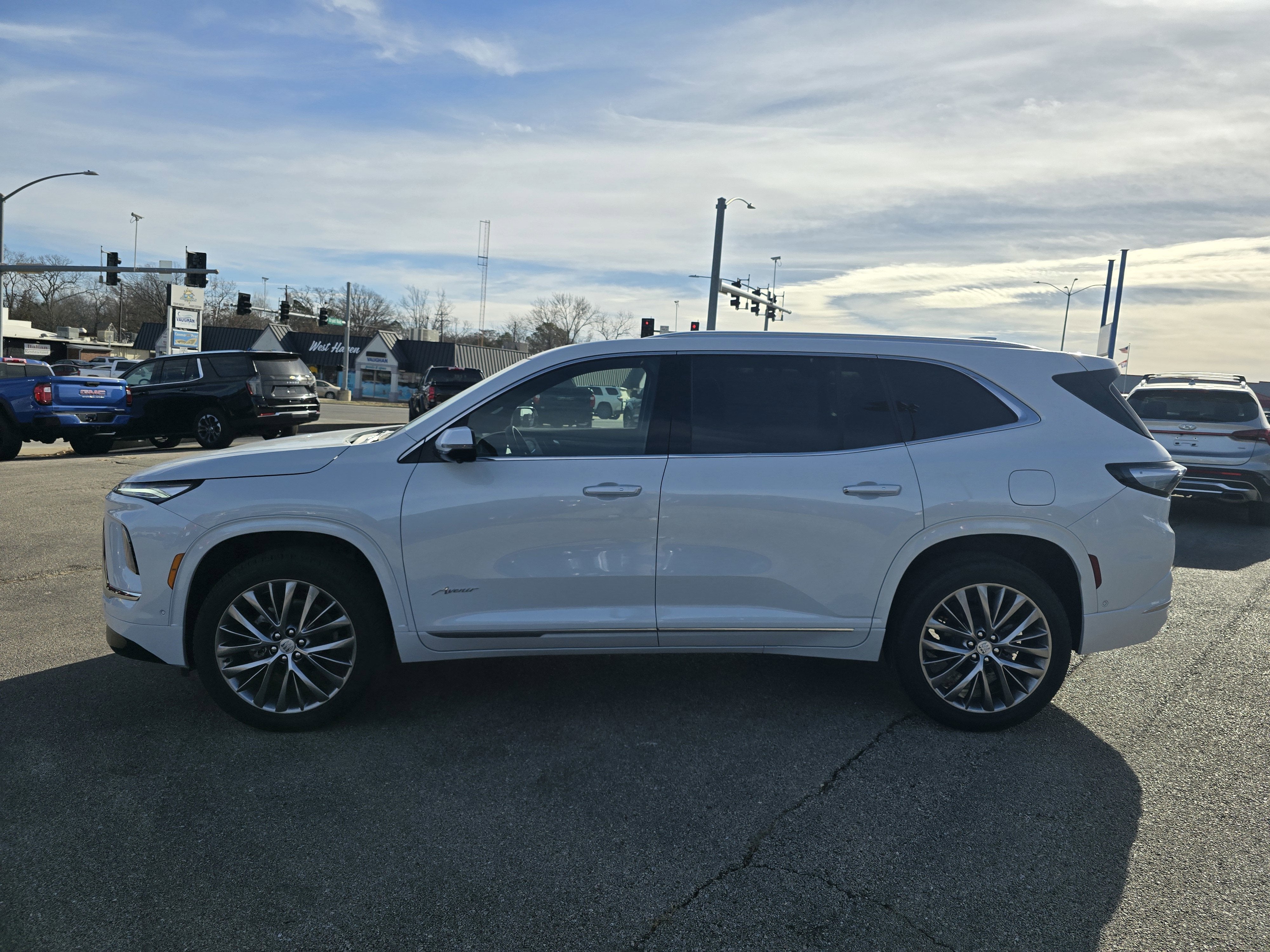 2026 Buick Enclave Avenir
