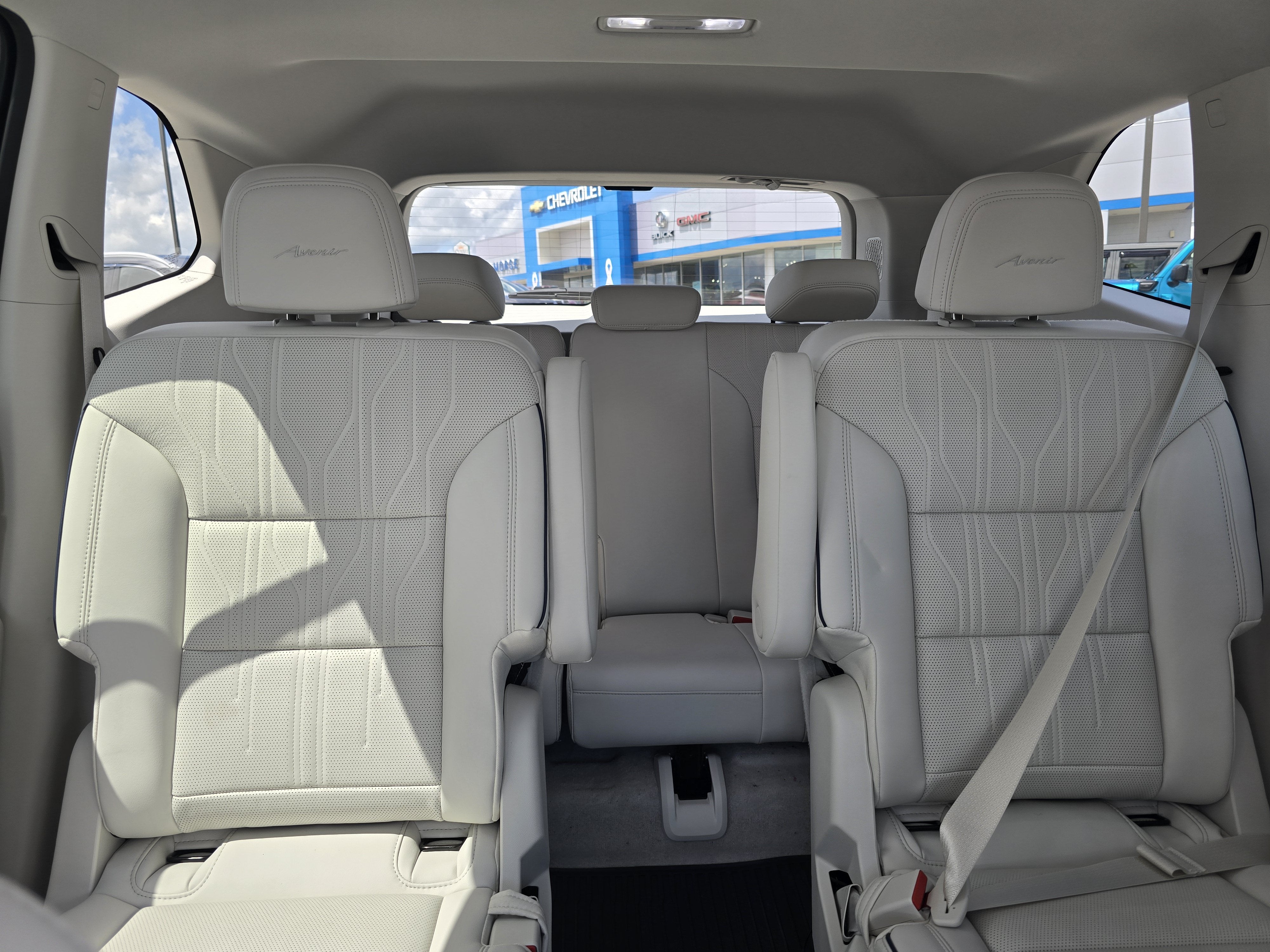2026 Buick Enclave Avenir