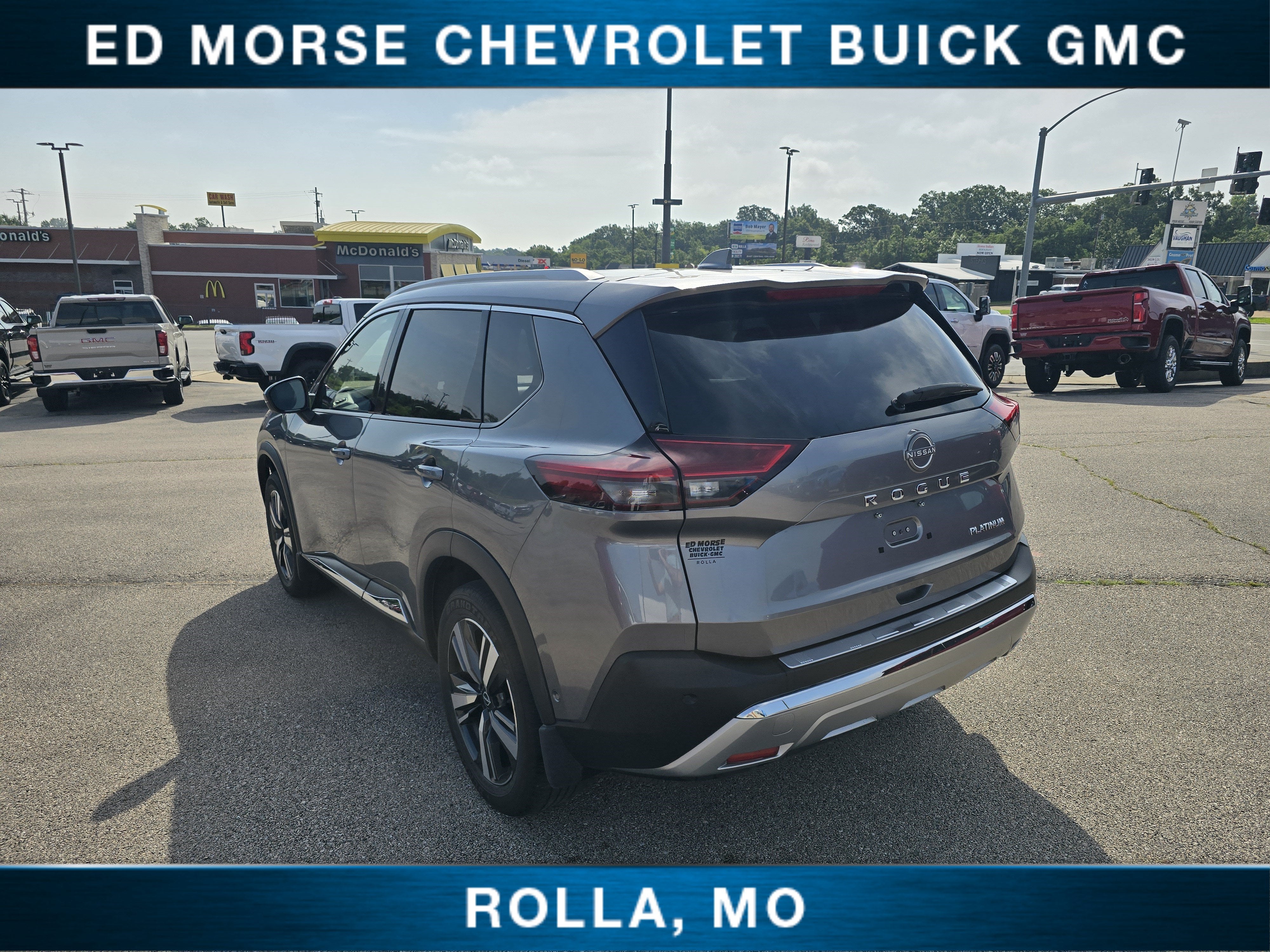 2023 Nissan Rogue Platinum FWD